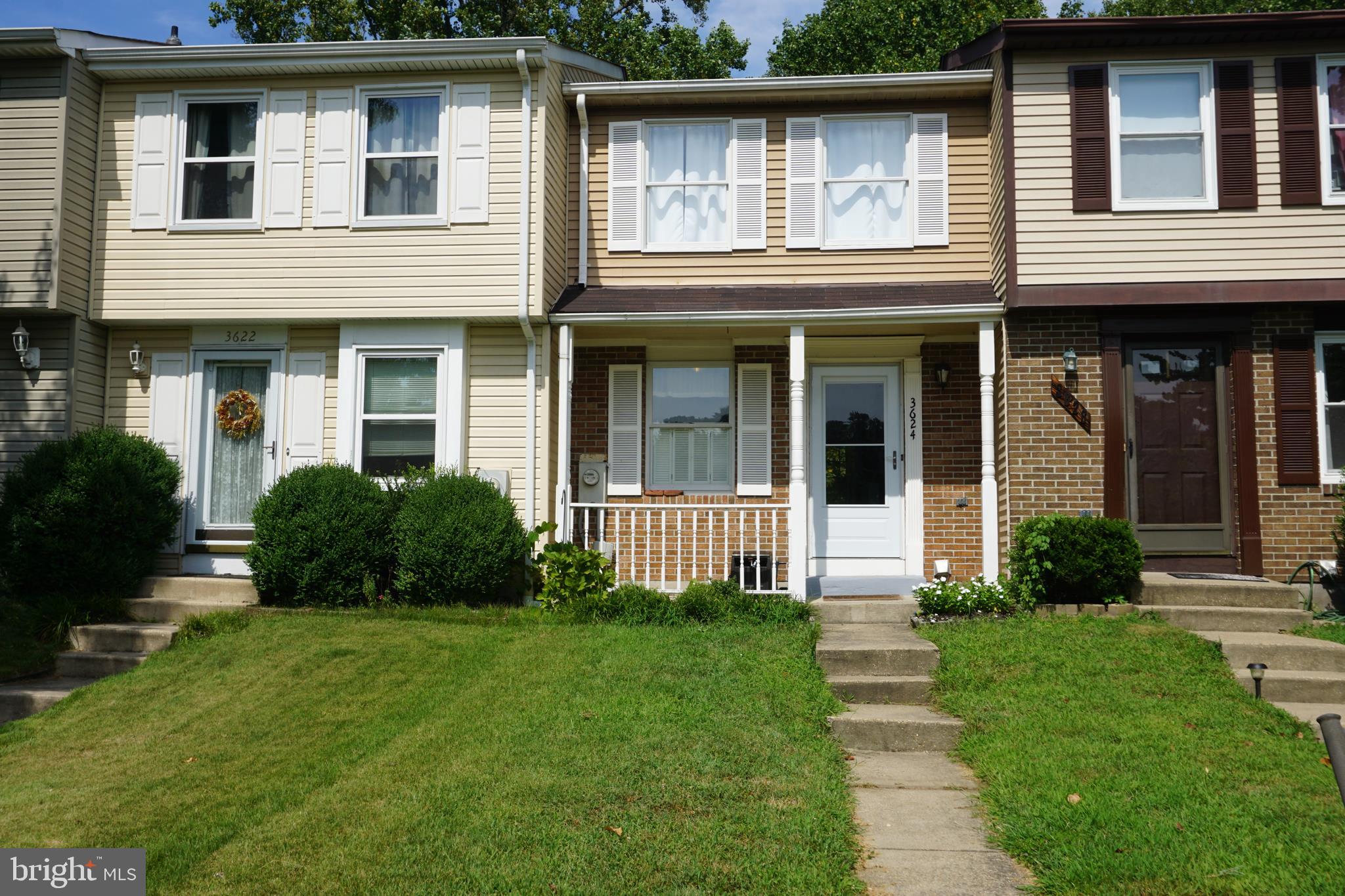 Great Unit With Covered Front Porch in a Neighborhood with sidewalks pool, basketball courts, etc. Chesapeake schools.  Level privately fenced rear yard backs woods.  Three levels of living space!  Stainless steel appliances, wood floor on main.  Washer and dryer convey.  A must see!!