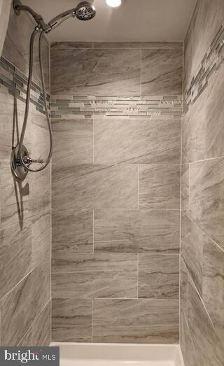 MAPLE RIDGE - Residential