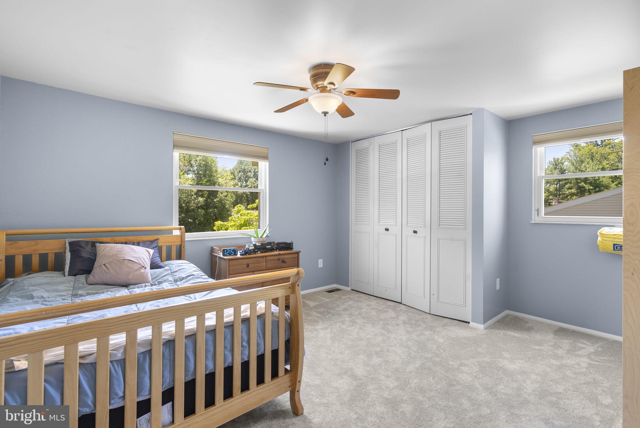 QUINCE ORCHARD MANOR - Residential