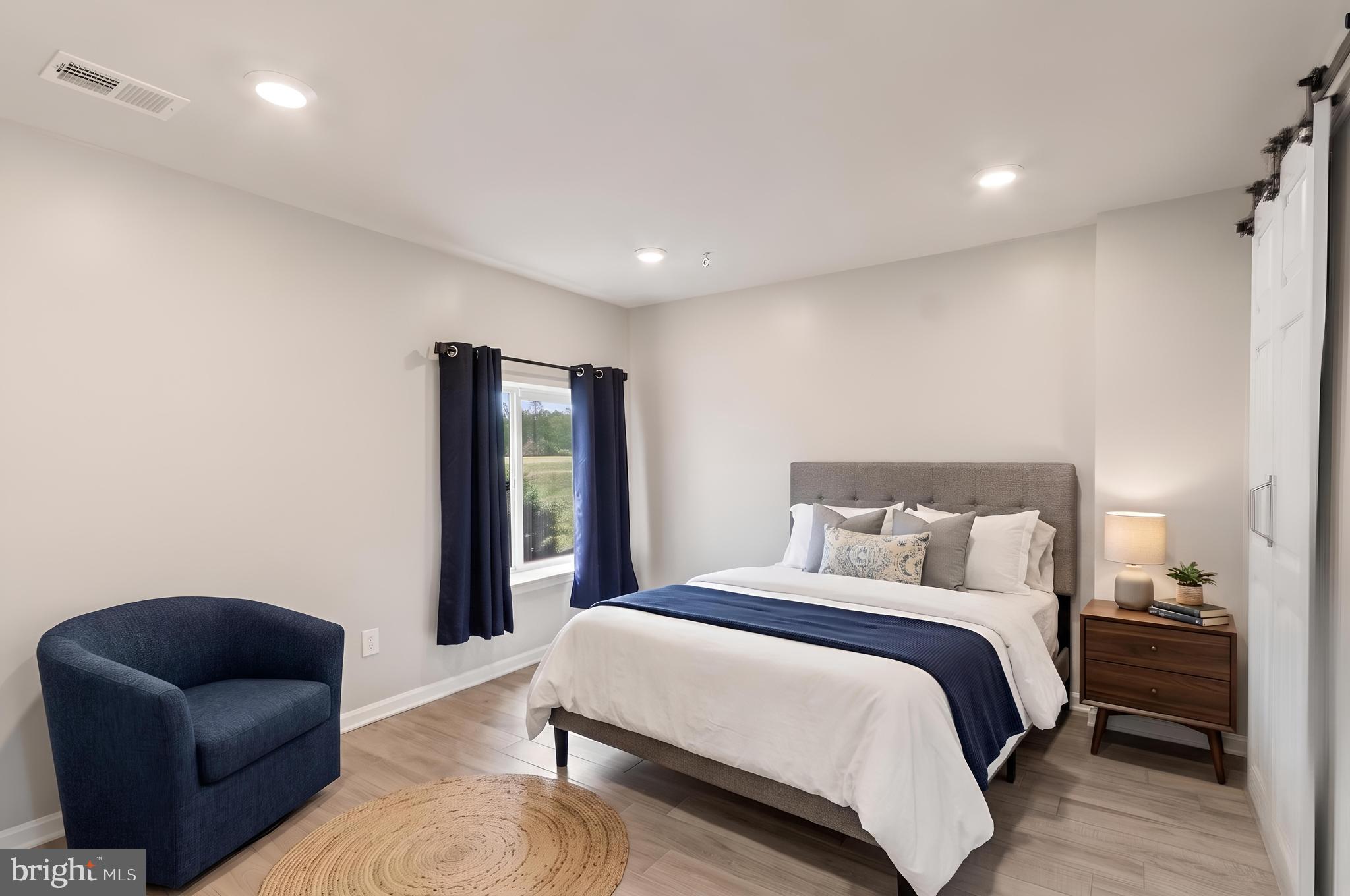 EMBREY MILL - Residential