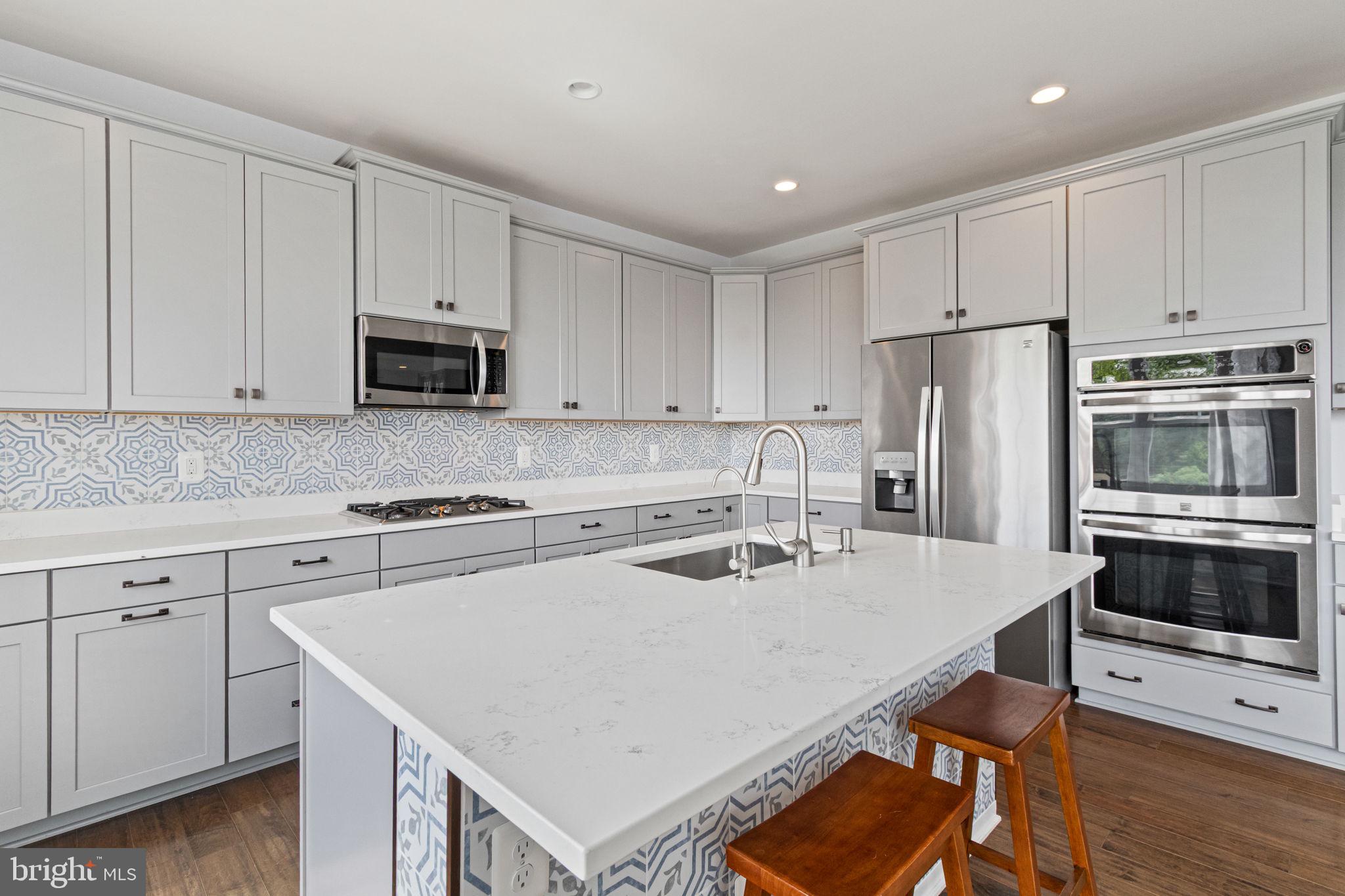 EMBREY MILL - Residential