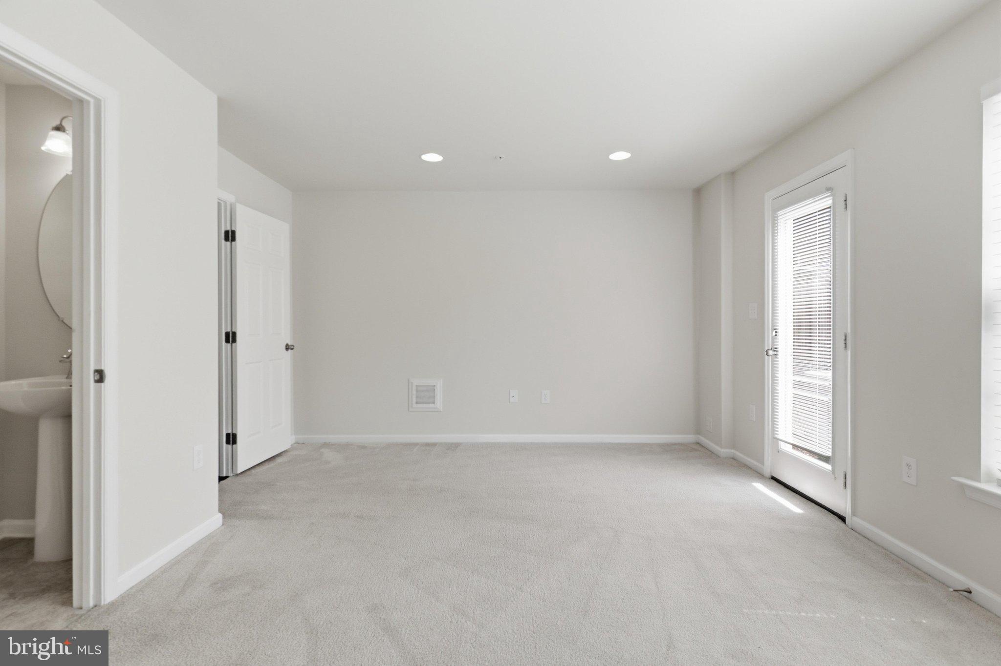 JEFFERSON PLACE - Residential