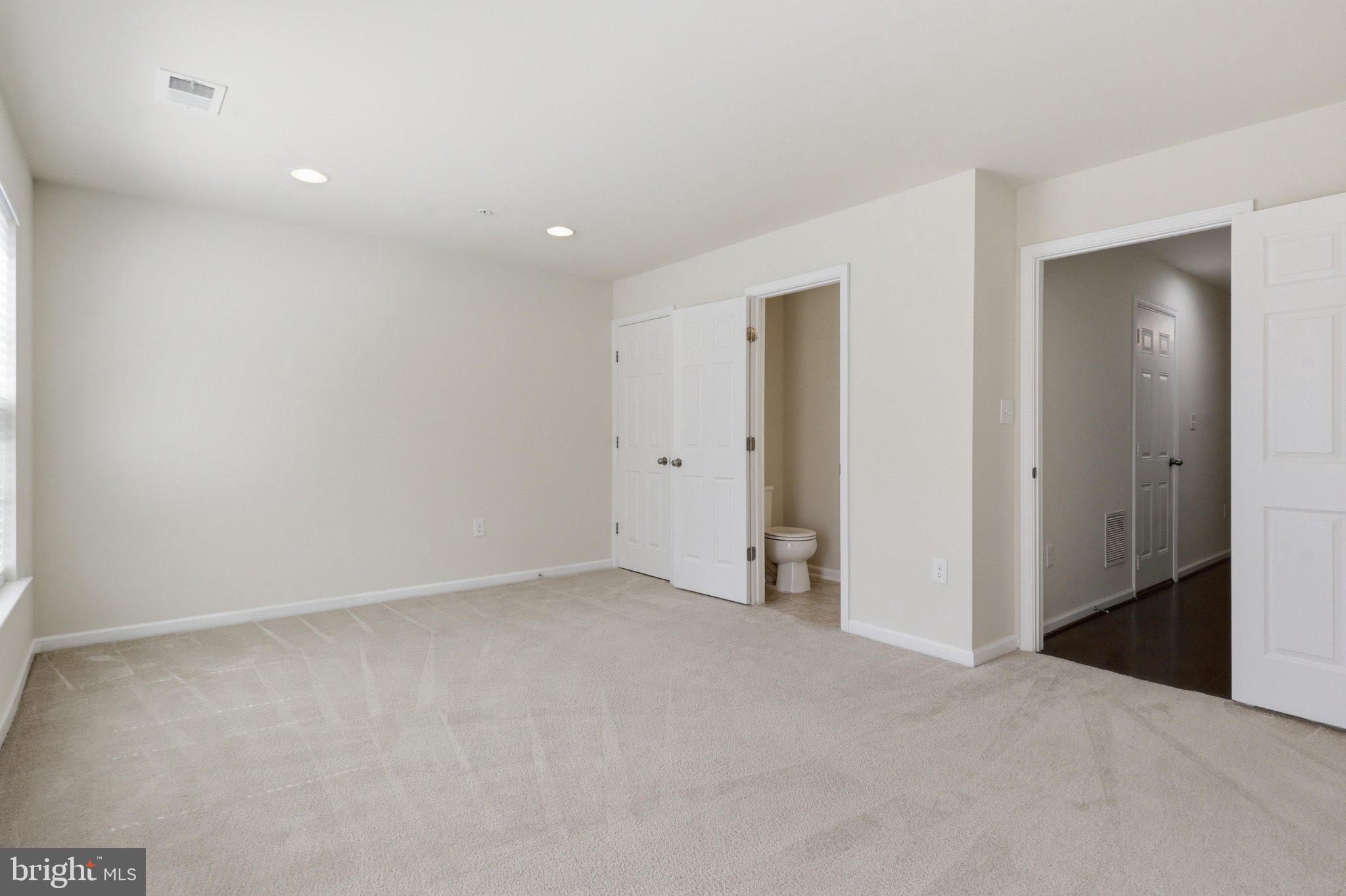JEFFERSON PLACE - Residential