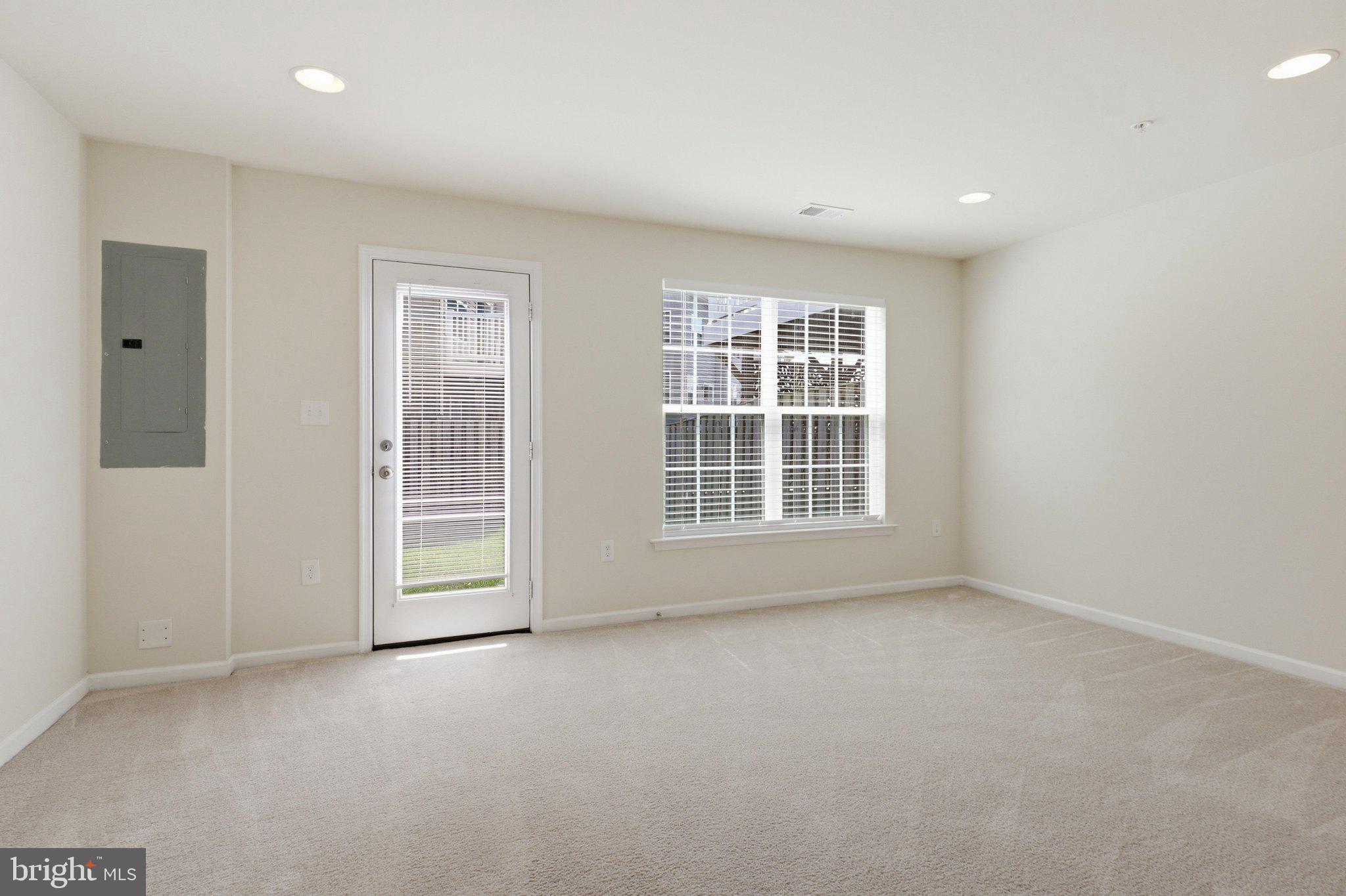 JEFFERSON PLACE - Residential