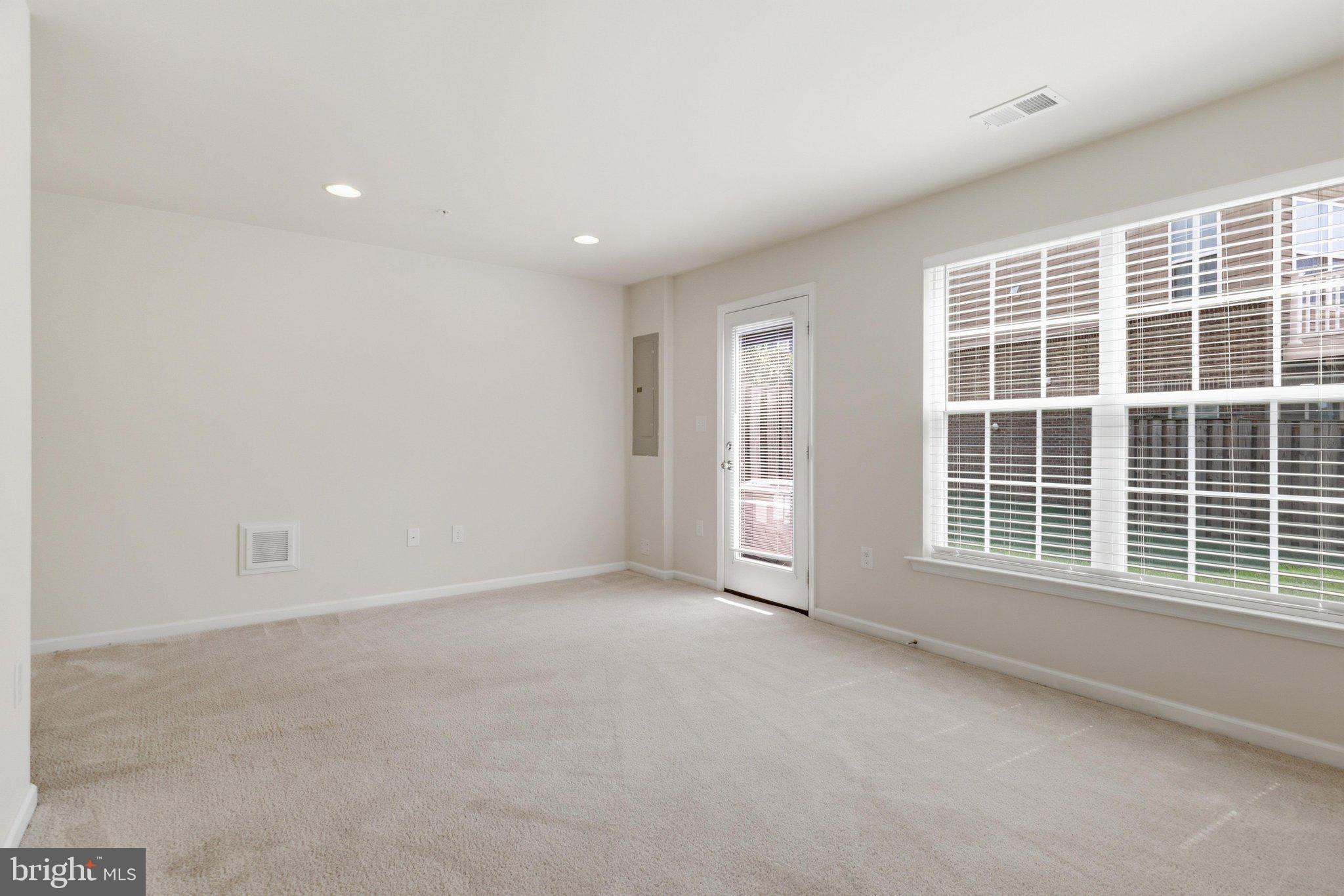 JEFFERSON PLACE - Residential