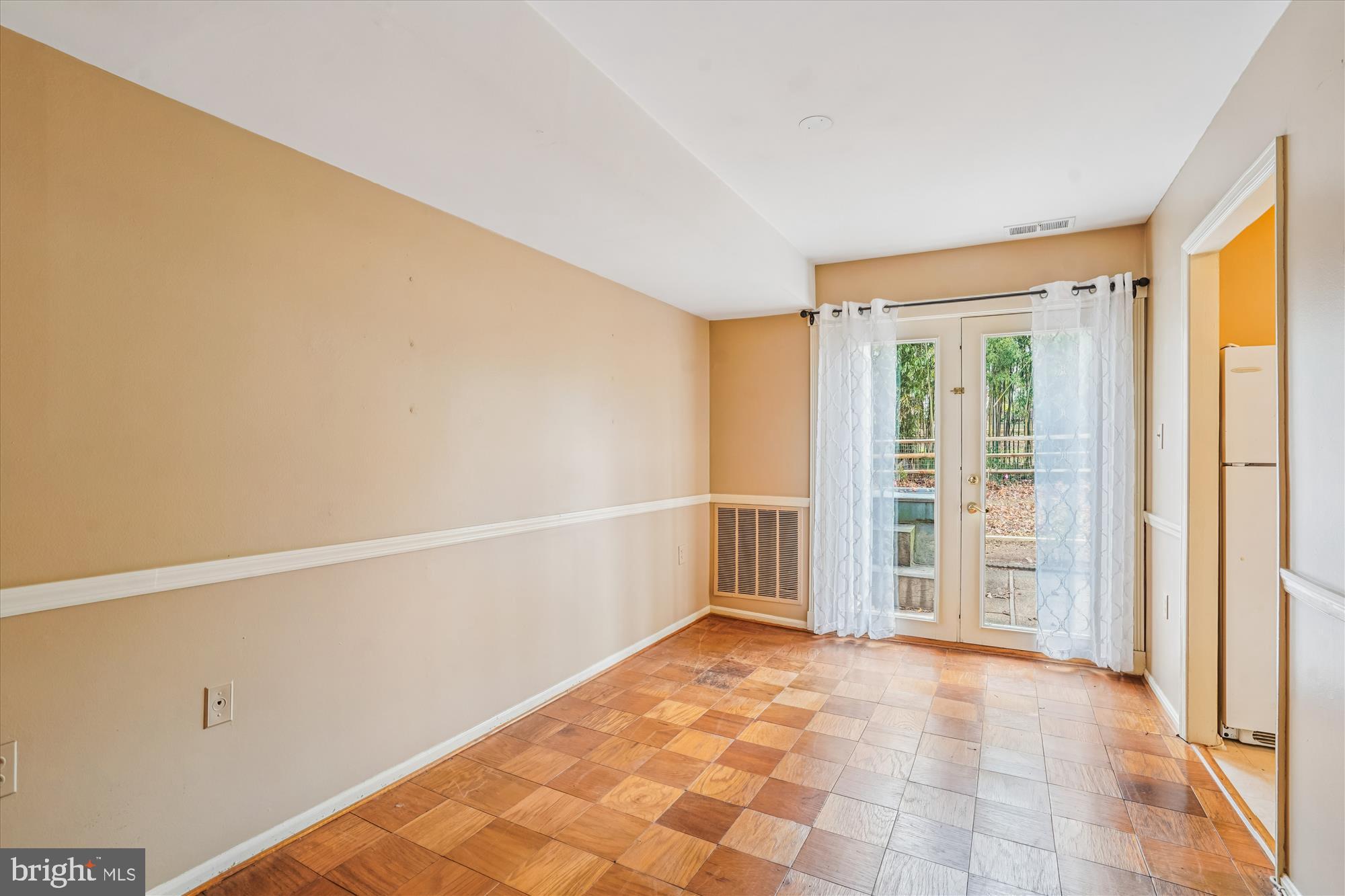 REGENT SQUARE - Residential