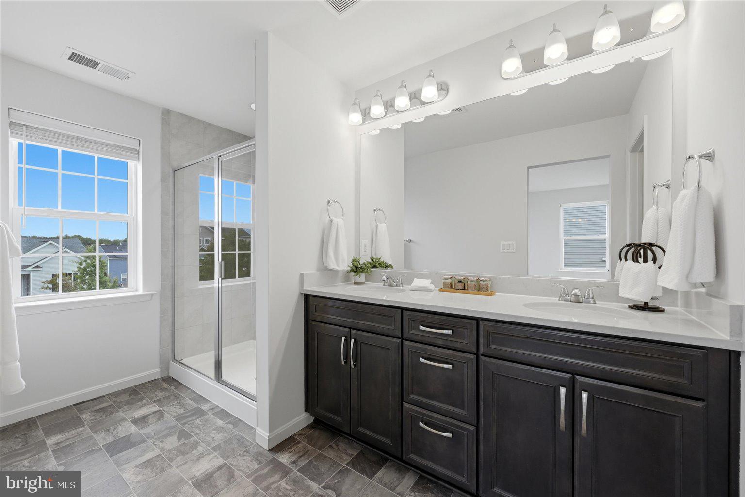 SOUTHERN HILLS - Residential