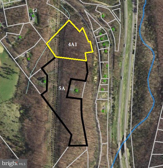 LARKIN RIDGE ESTATES - Land