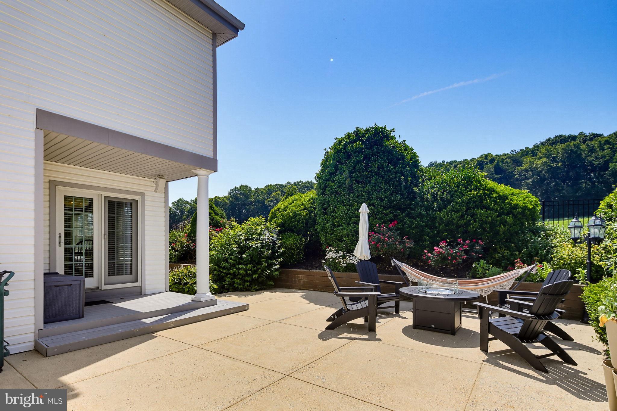 THE MEADOW AT NEW MARKET - Residential