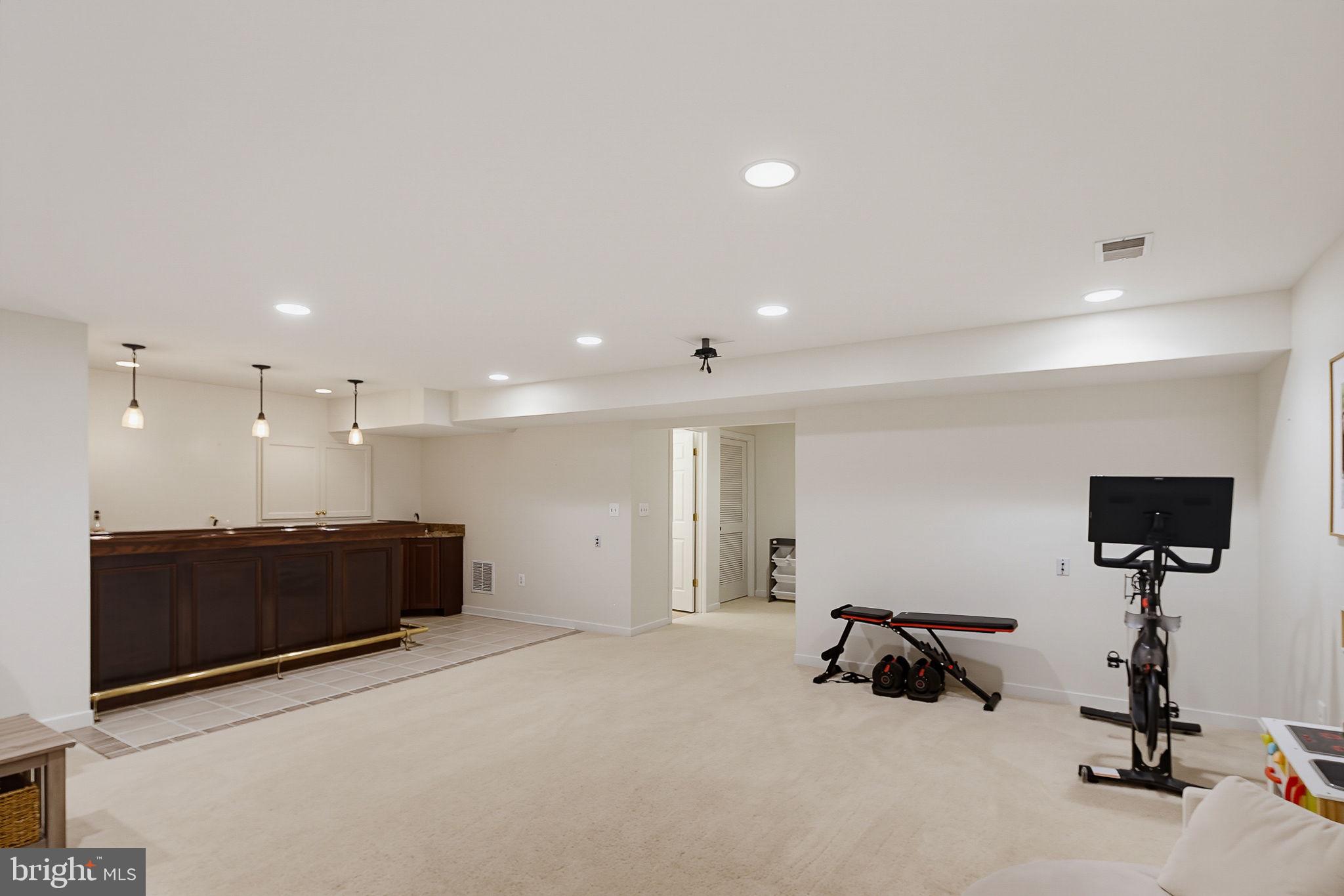 THE MEADOW AT NEW MARKET - Residential