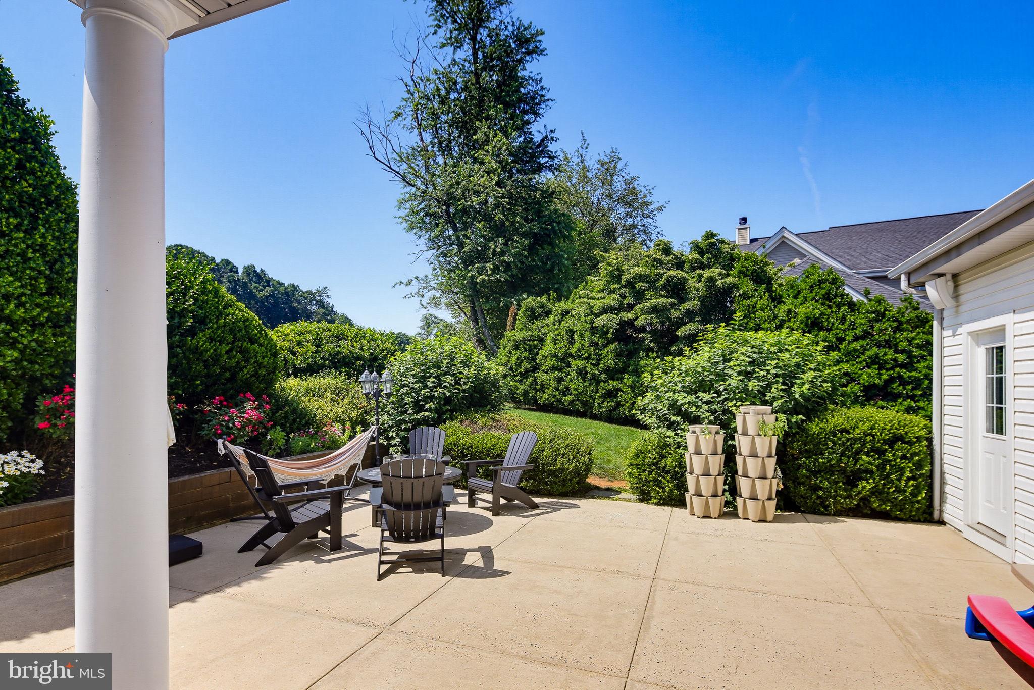 THE MEADOW AT NEW MARKET - Residential