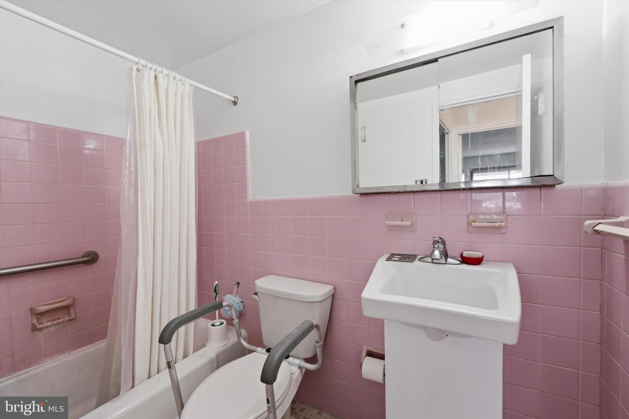 CENTER CITY - Residential