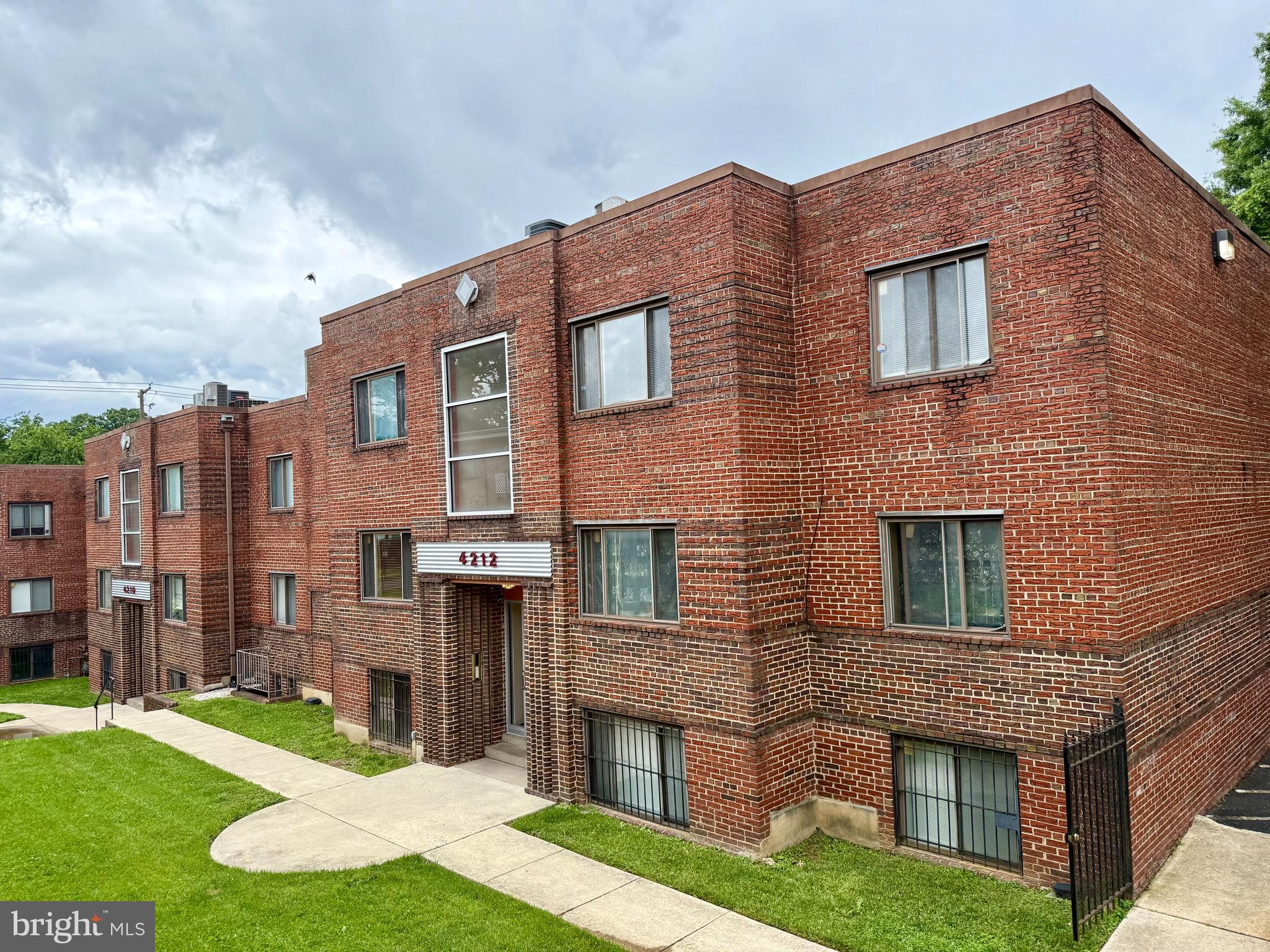 DEANWOOD - Residential