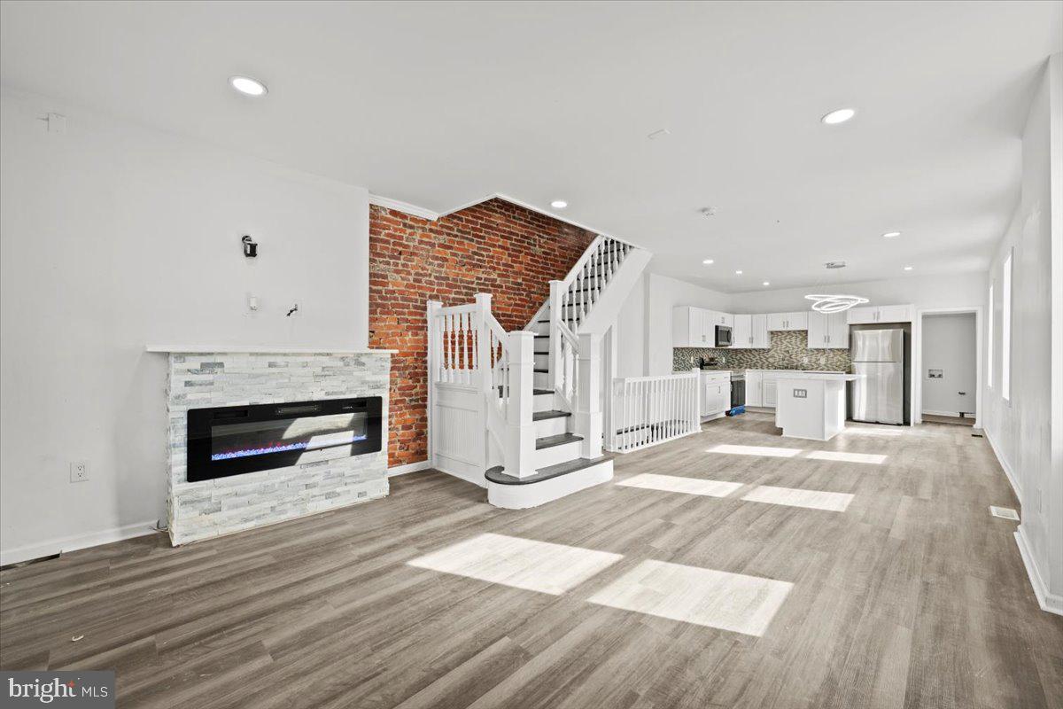 WEST PHILADELPHIA - Residential