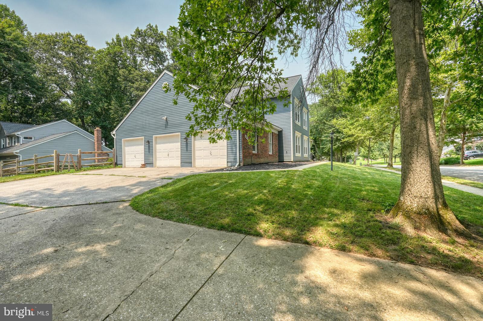 VILLAGE OF HICKORY RIDGE - Residential