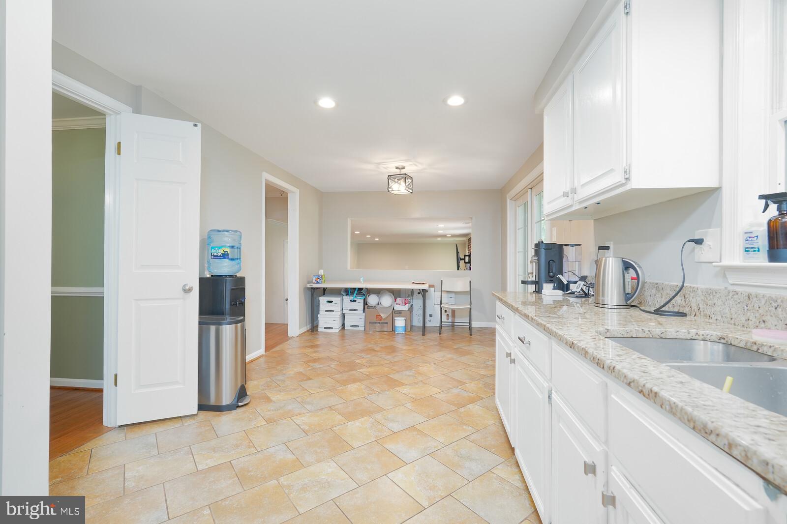 VILLAGE OF HICKORY RIDGE - Residential
