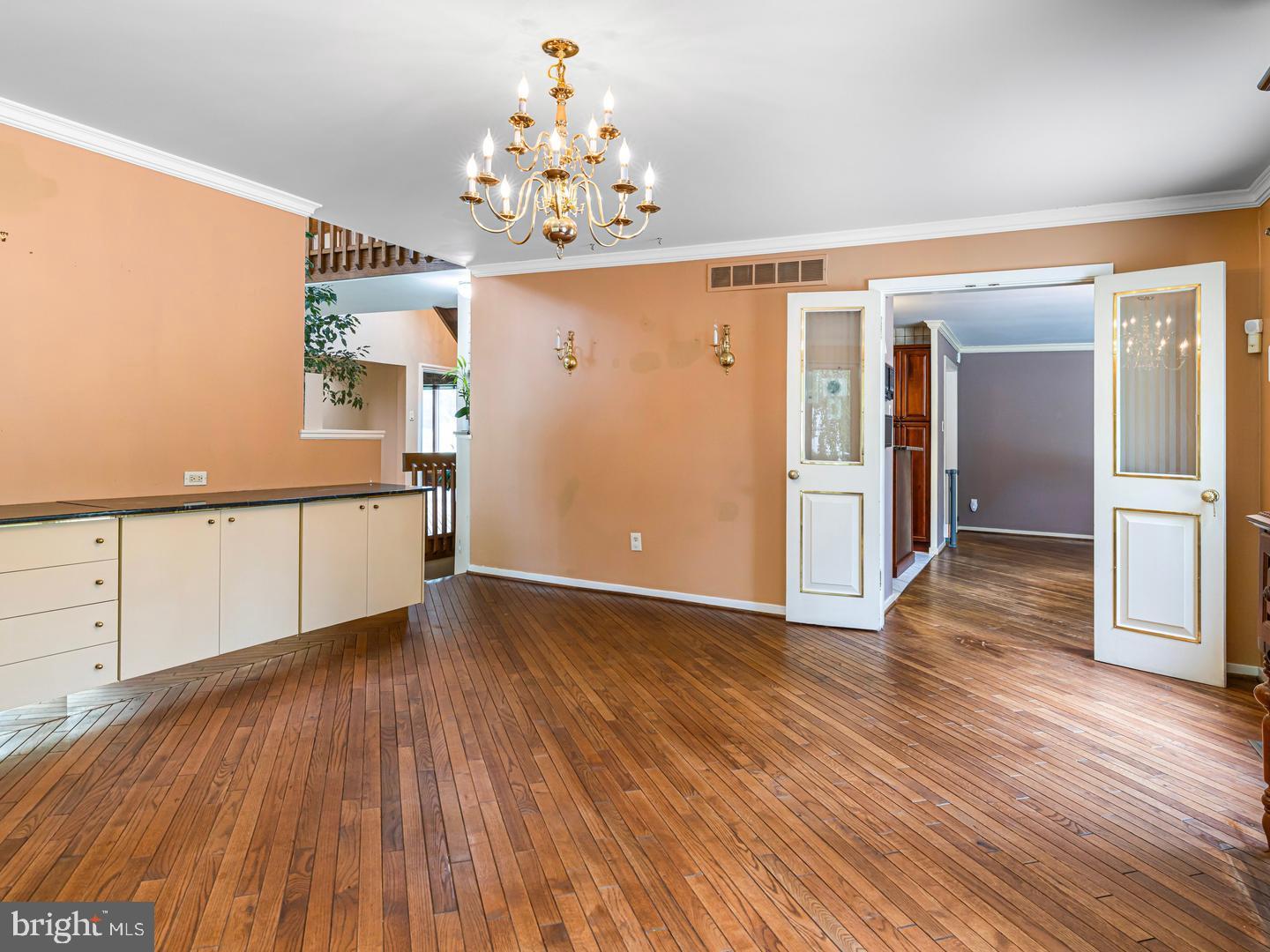 HUNTINGDON VALLEY - Residential