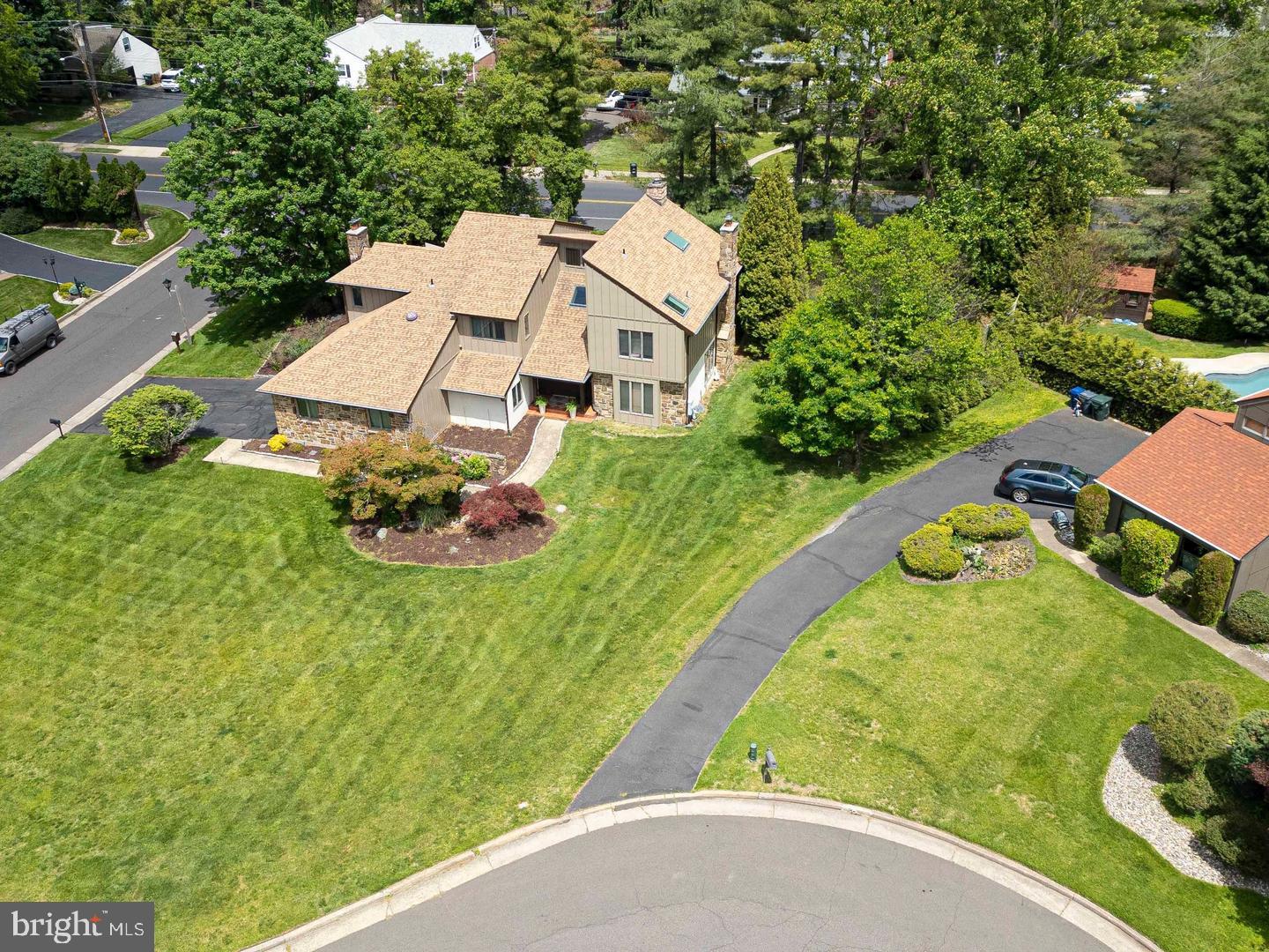 HUNTINGDON VALLEY - Residential