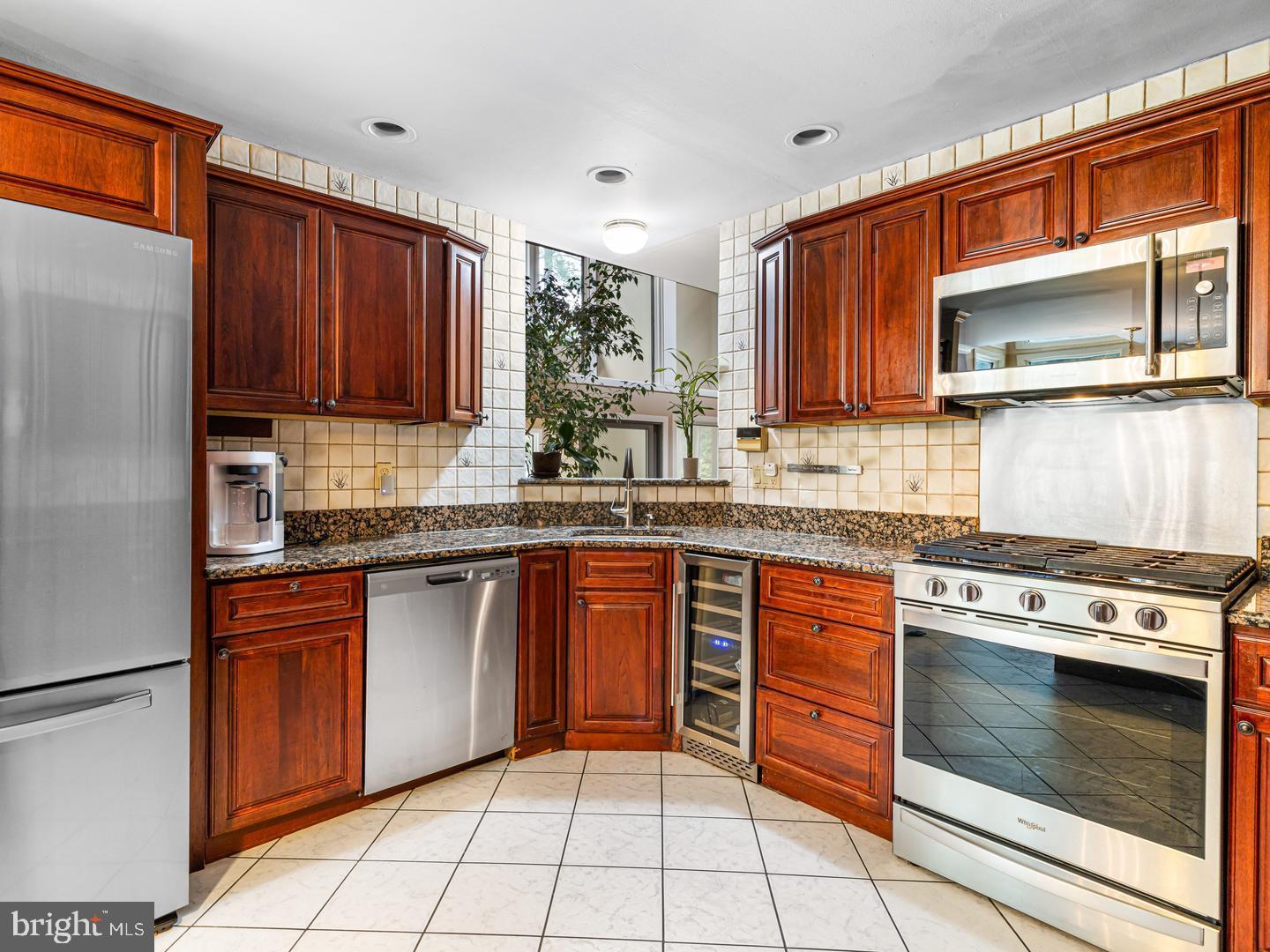 HUNTINGDON VALLEY - Residential