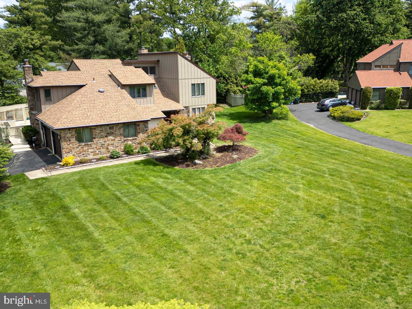 HUNTINGDON VALLEY - Residential
