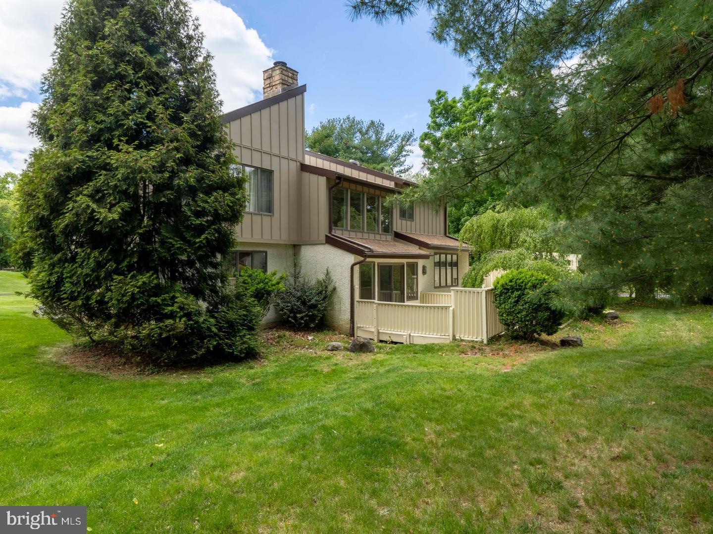 HUNTINGDON VALLEY - Residential