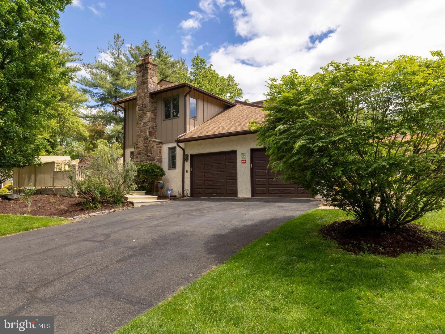HUNTINGDON VALLEY - Residential