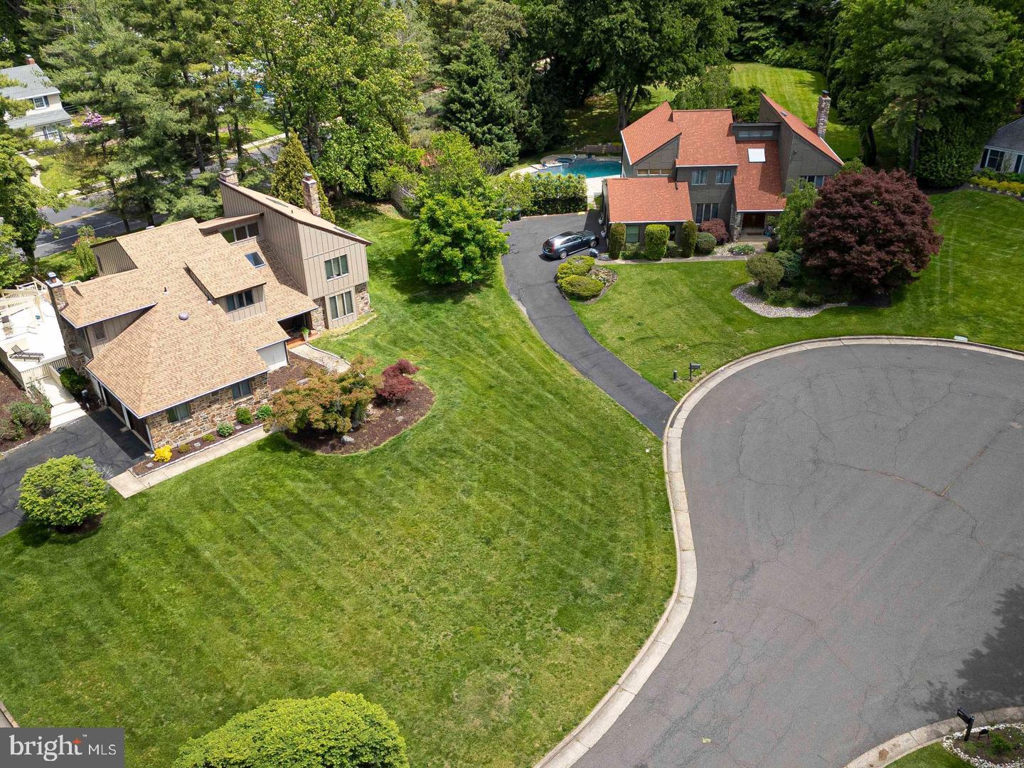 HUNTINGDON VALLEY - Residential