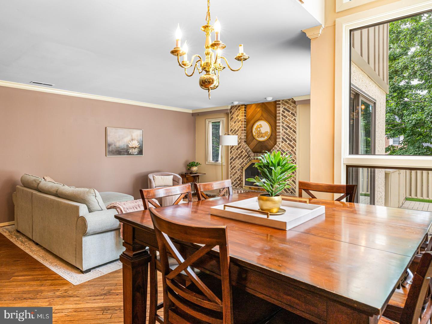 HUNTINGDON VALLEY - Residential