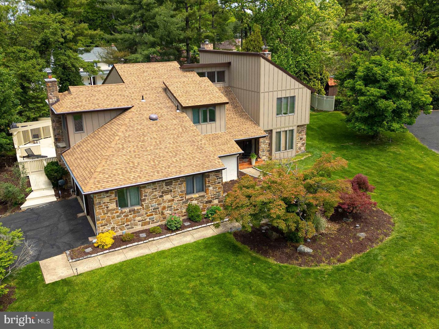 HUNTINGDON VALLEY - Residential