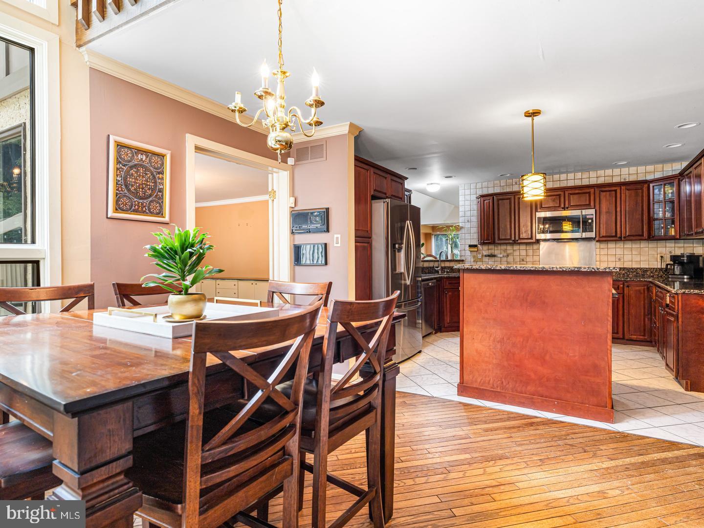 HUNTINGDON VALLEY - Residential