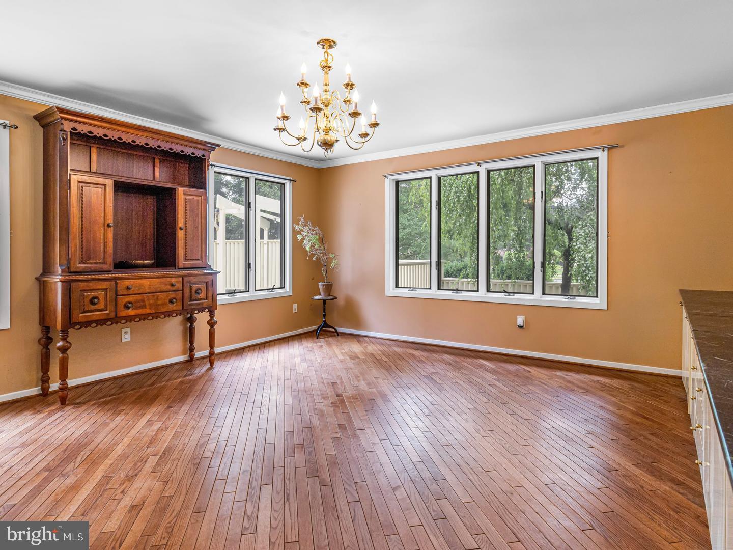 HUNTINGDON VALLEY - Residential