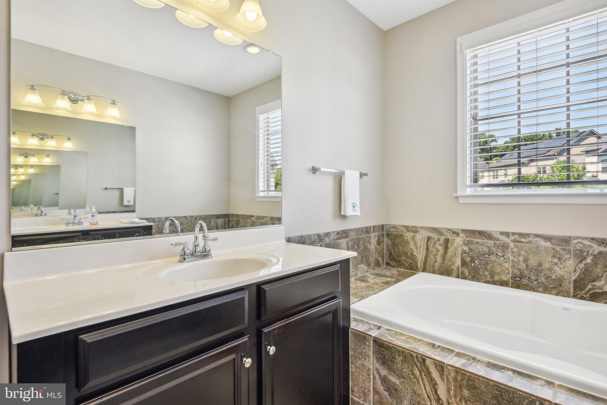 WOODMORE TOWNE CENTRE - Residential