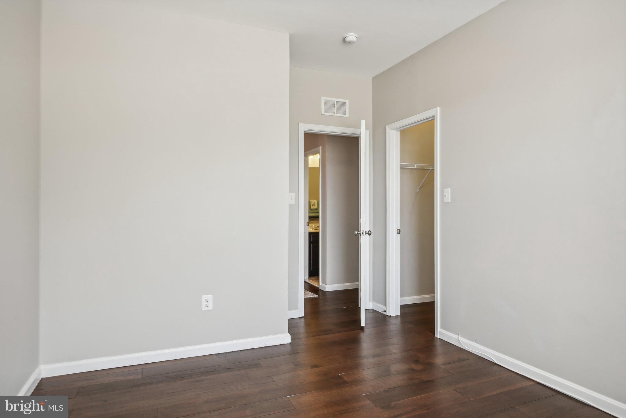 WOODMORE TOWNE CENTRE - Residential