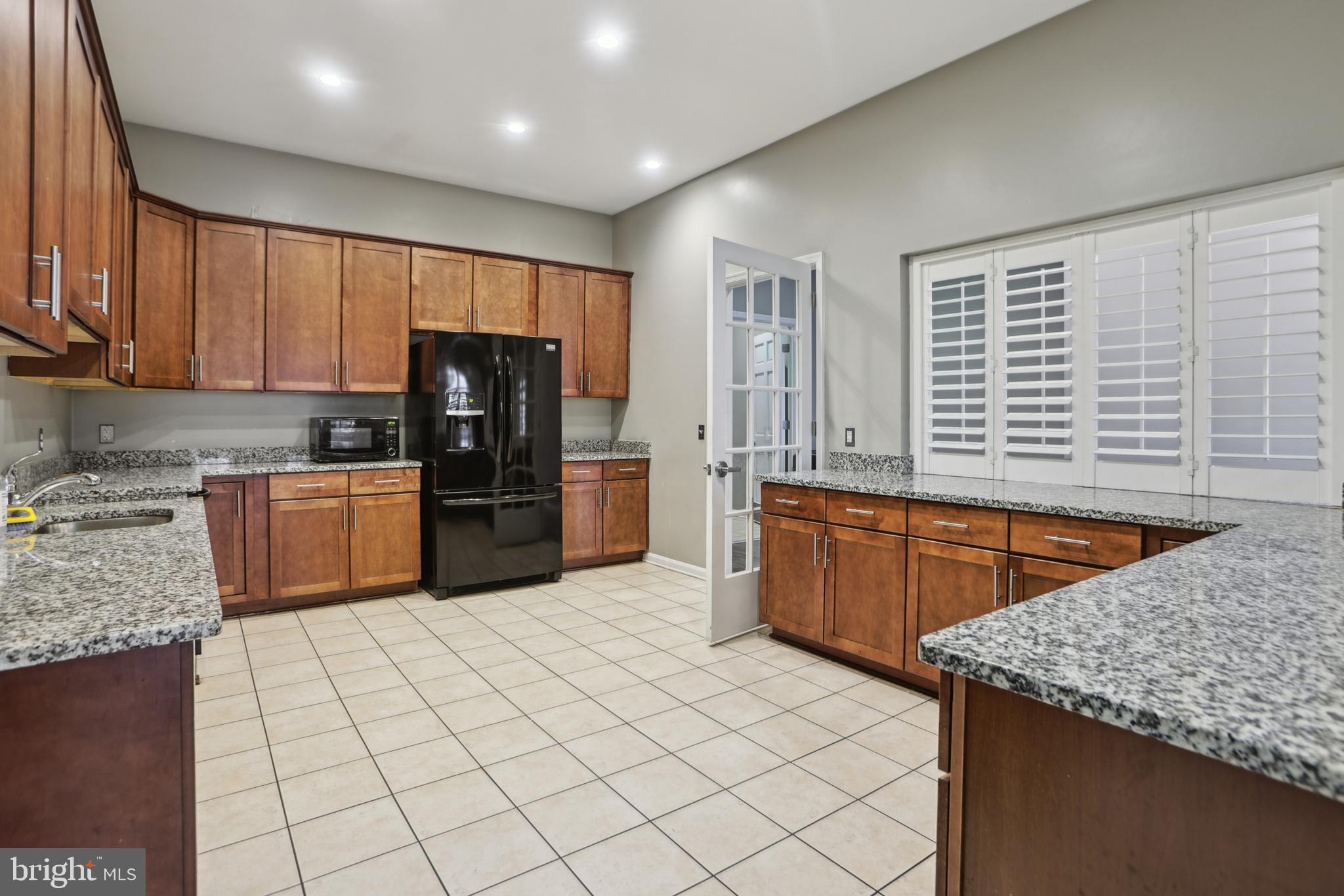 WOODMORE TOWNE CENTRE - Residential
