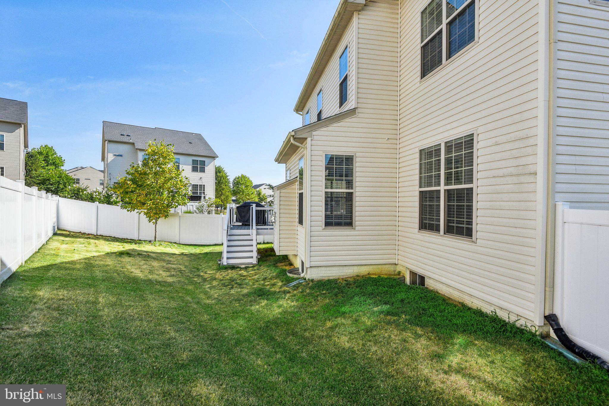 WOODMORE TOWNE CENTRE - Residential