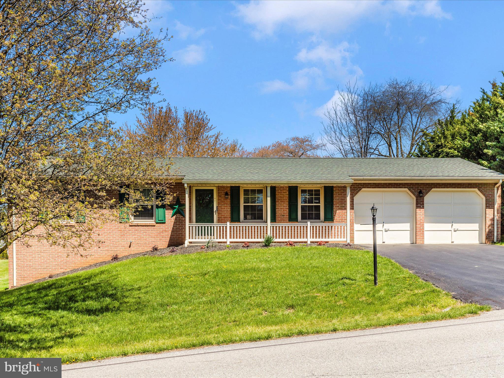 POTOMAC MANOR - Residential