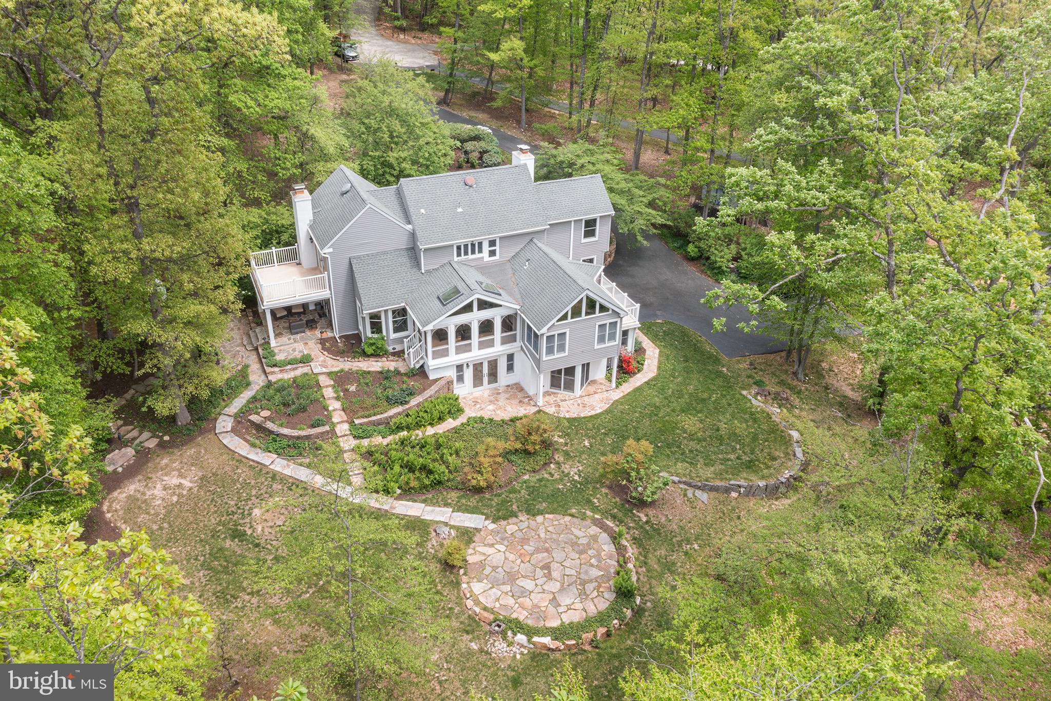 VALLEY FORGE MTN - Residential