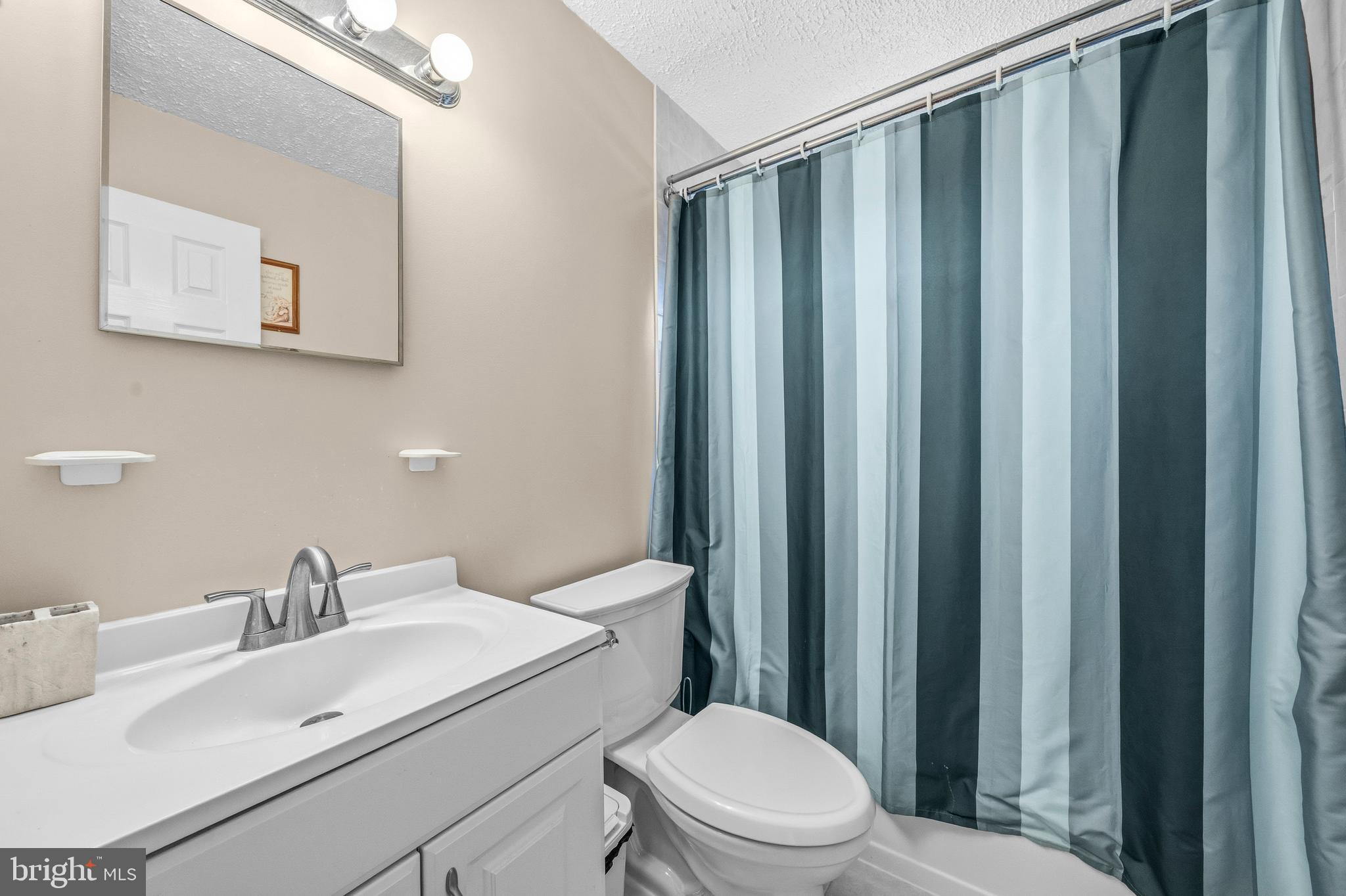 HOLLY PARK - Residential