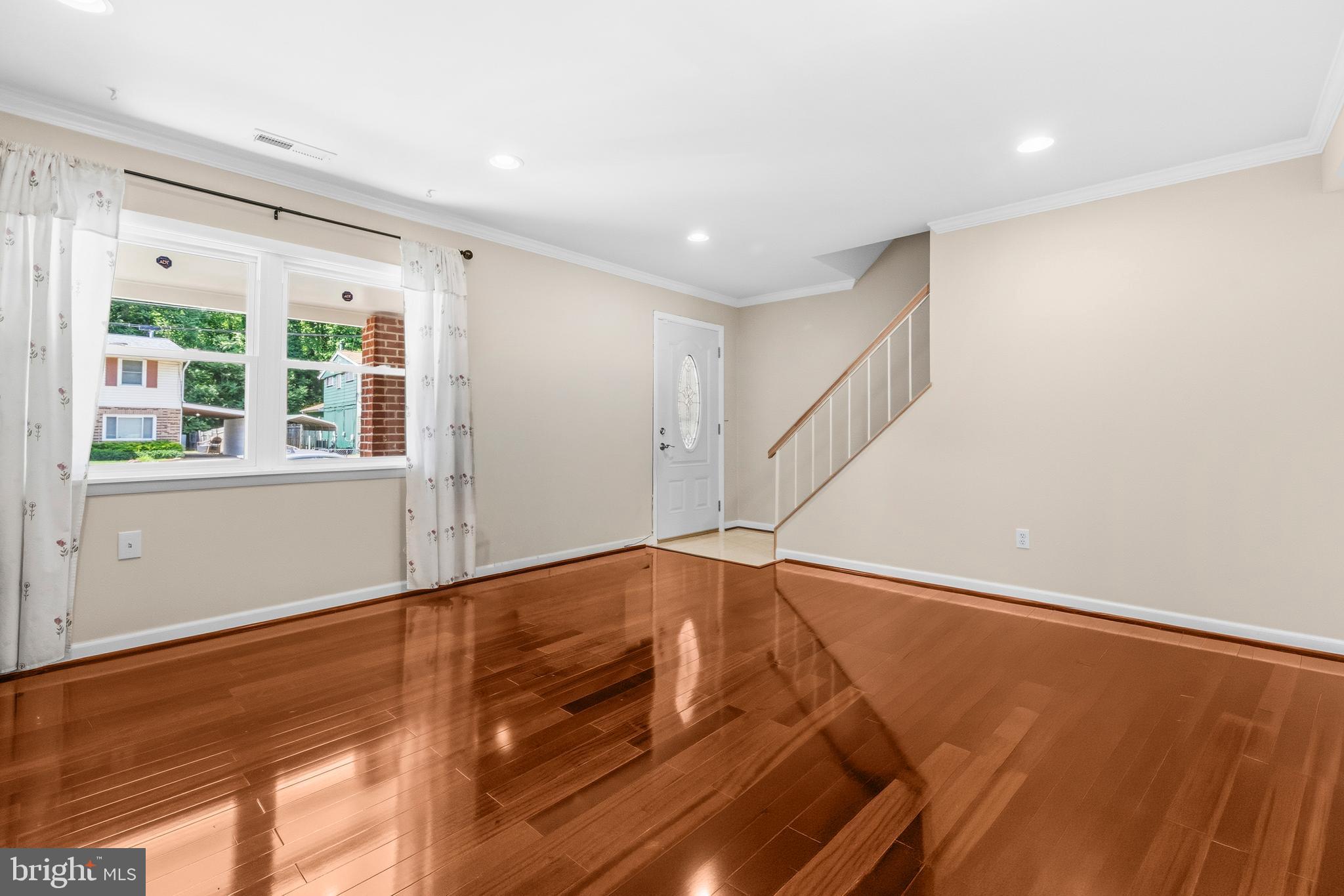 HOLLY PARK - Residential