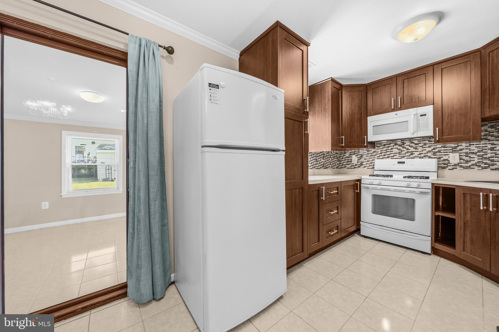 HOLLY PARK - Residential
