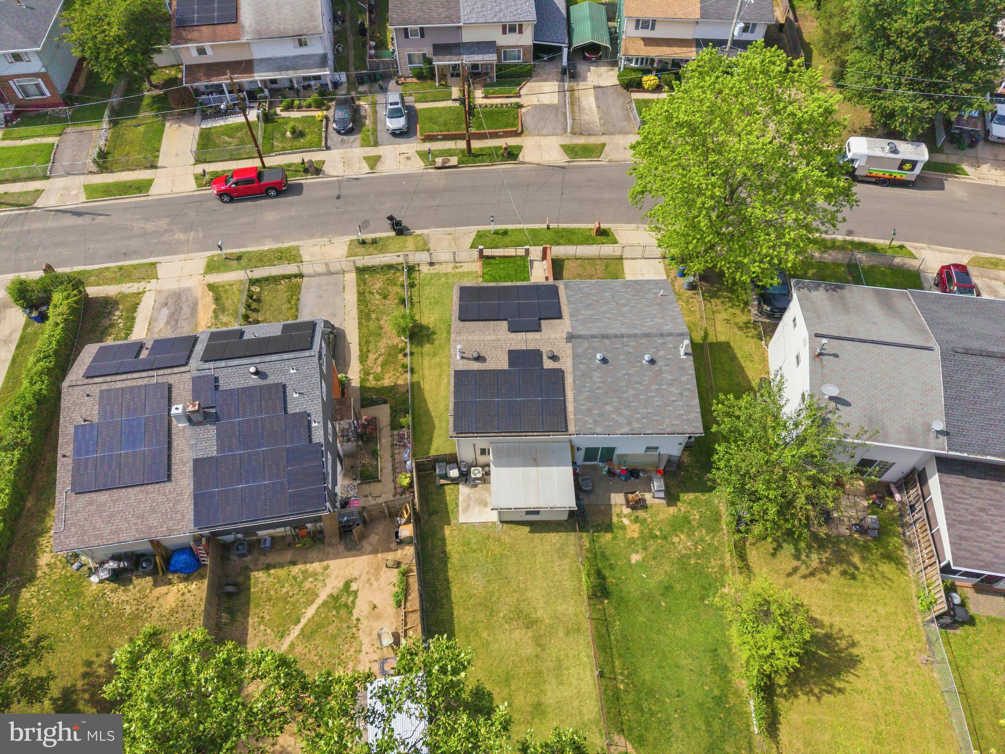 HOLLY PARK - Residential