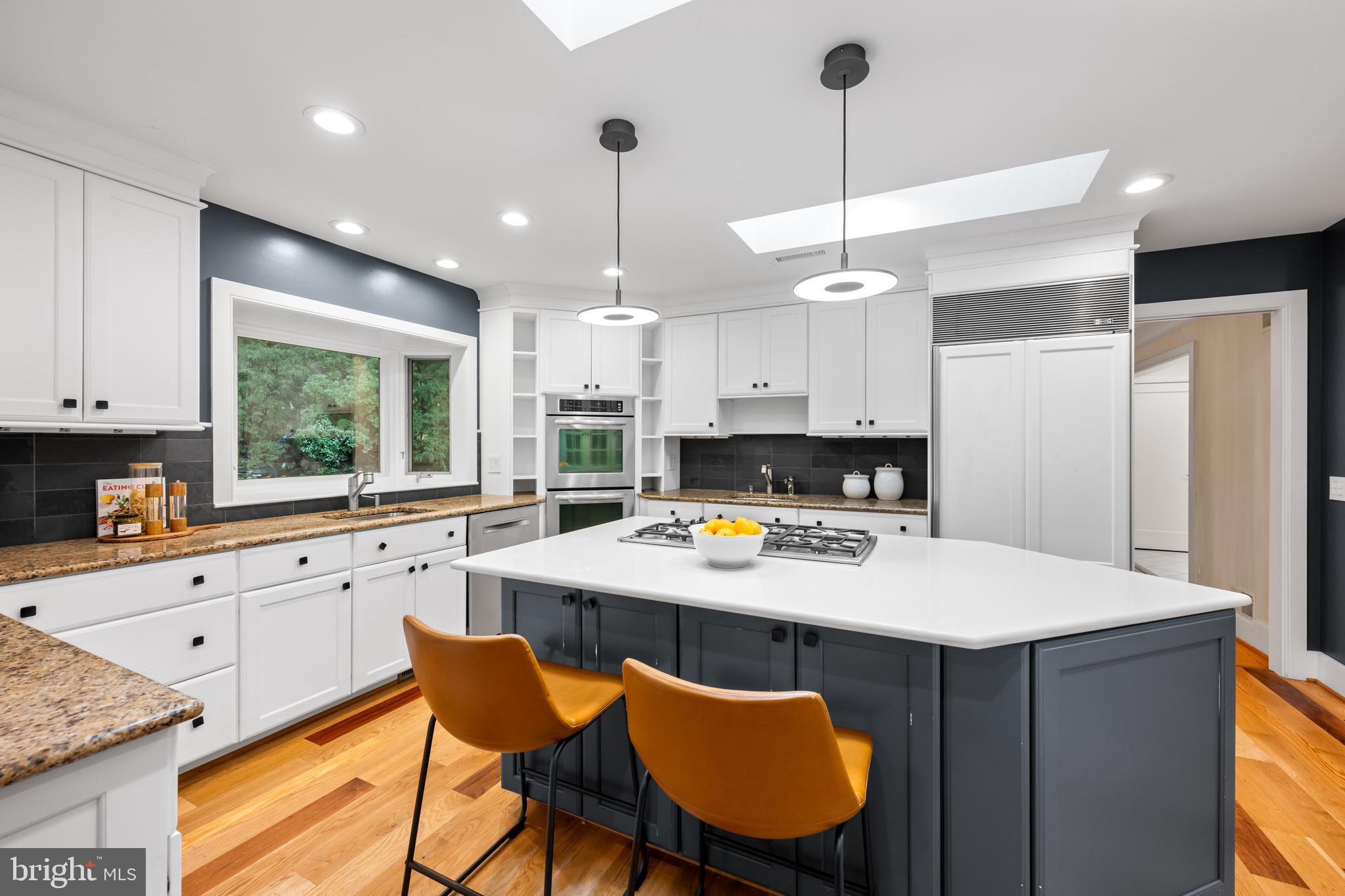 BANNOCKBURN ESTATES - Residential