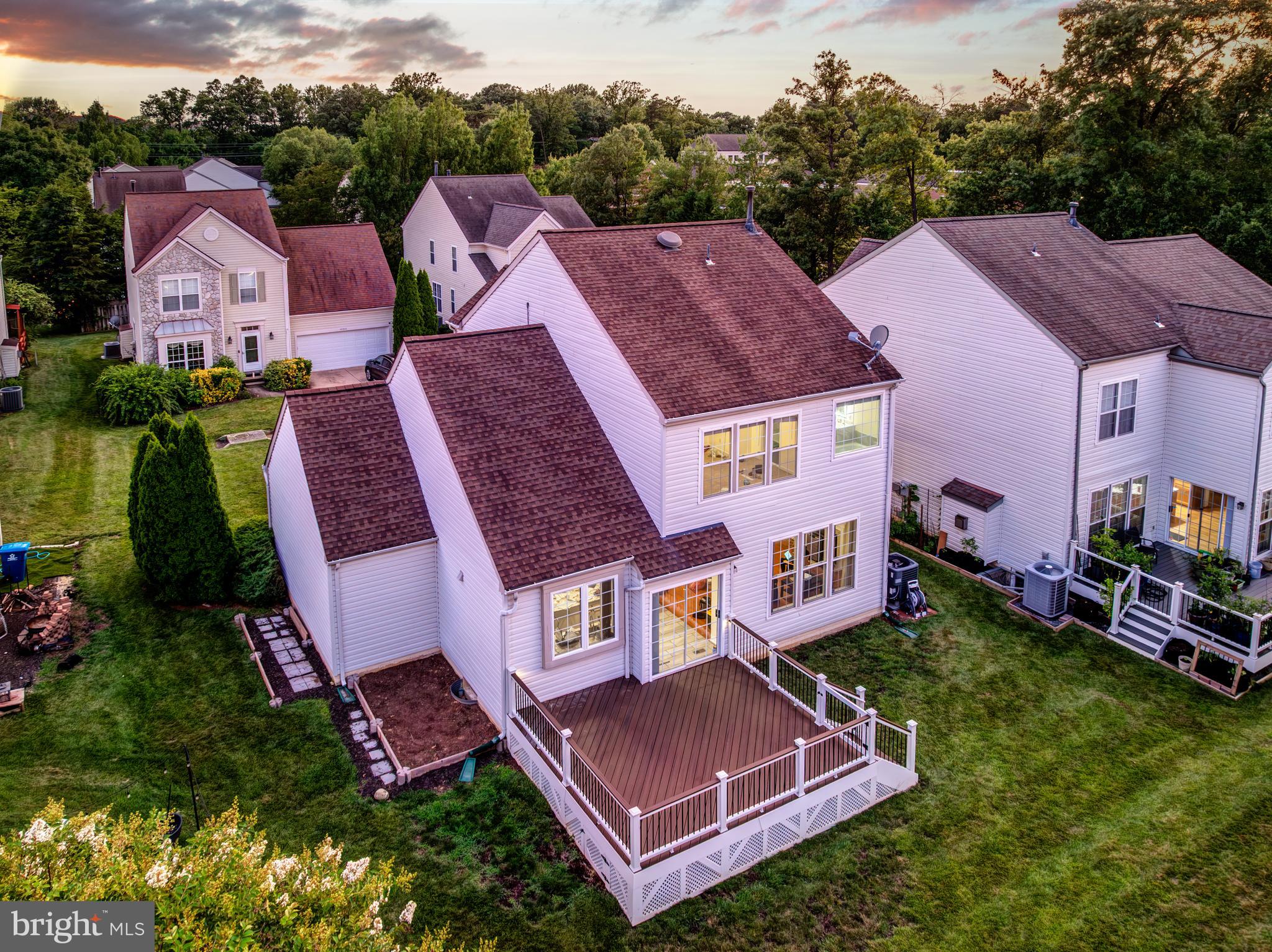 THE COURTS OF FOX MILL - Residential