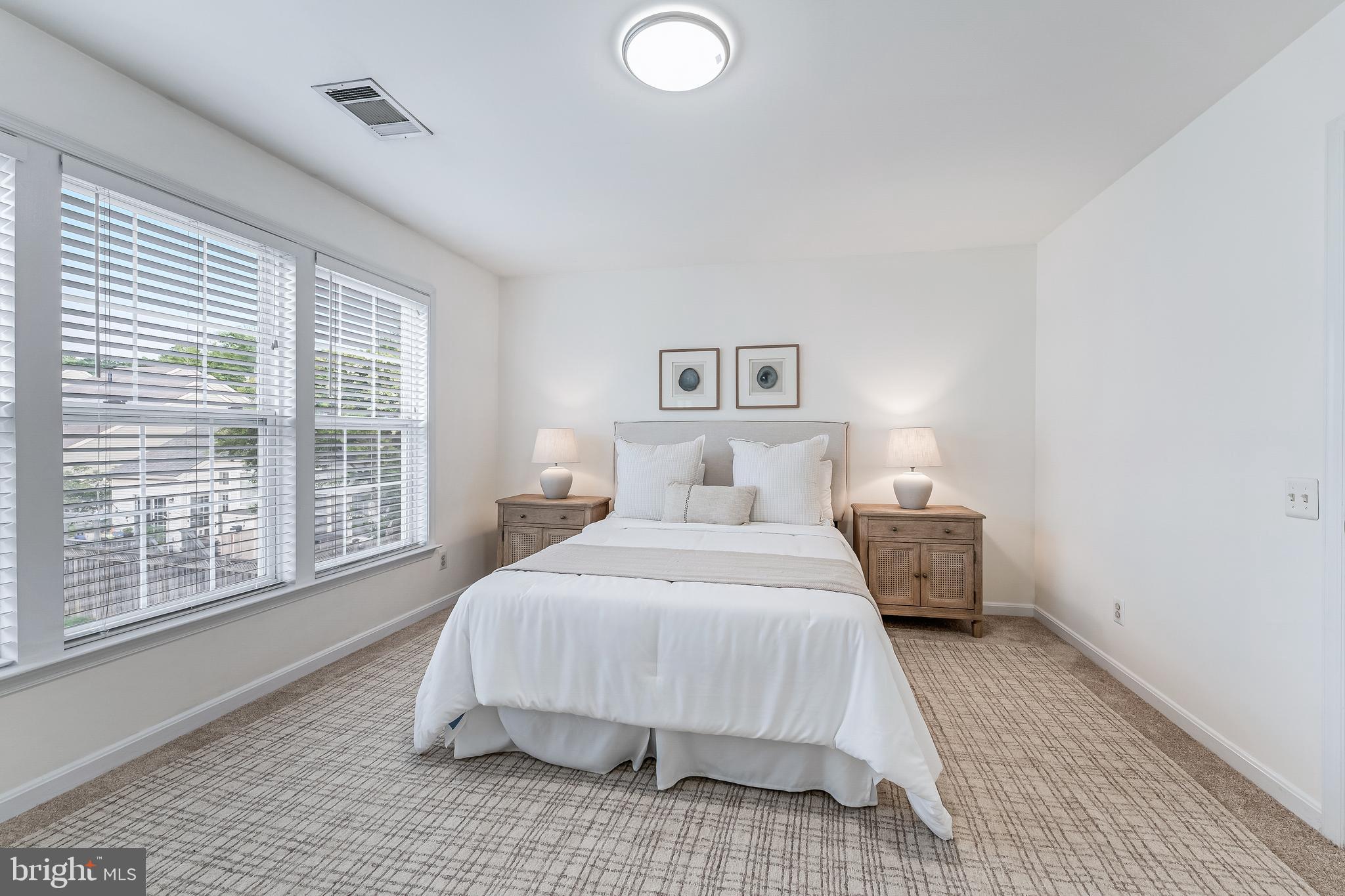 THE COURTS OF FOX MILL - Residential