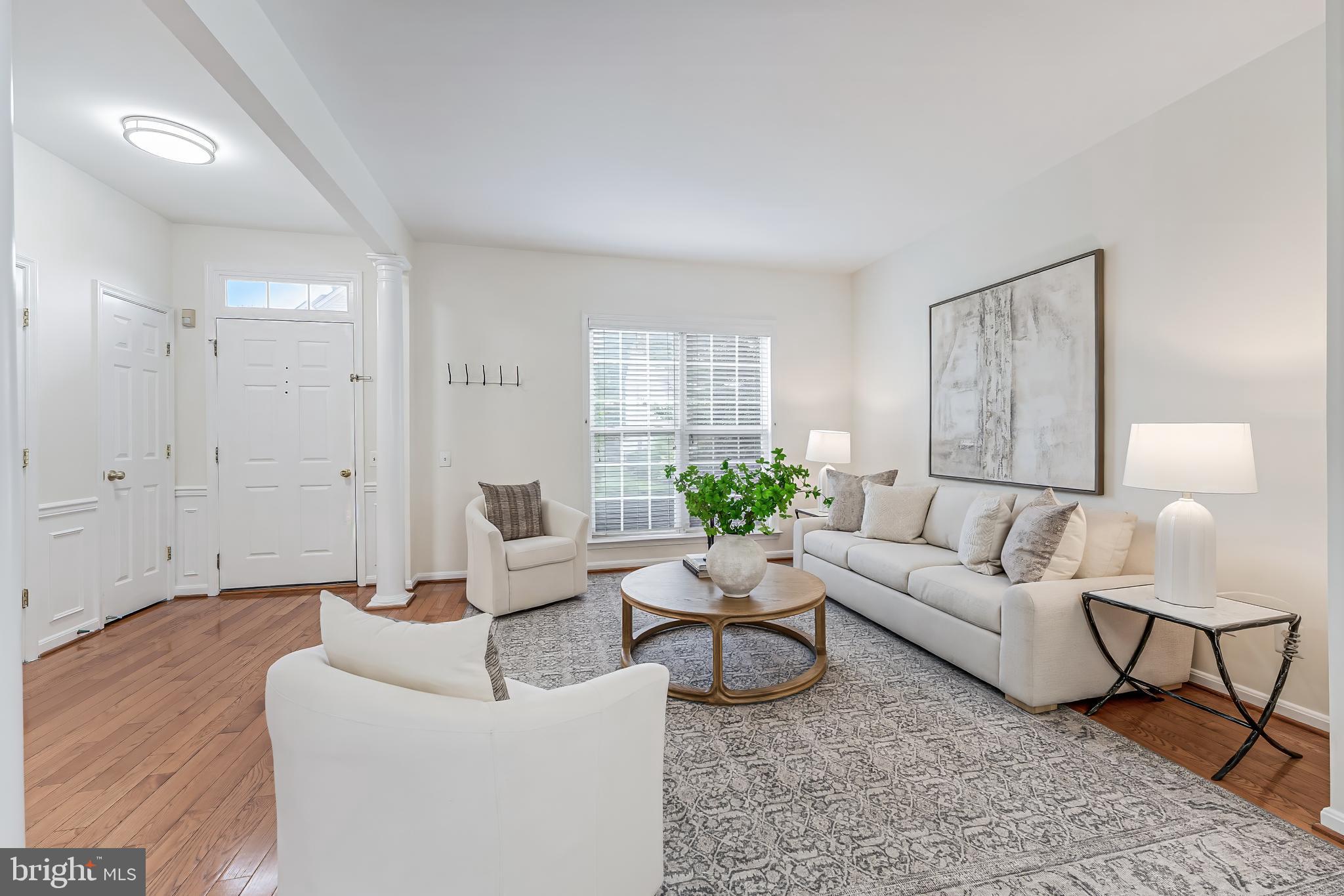 THE COURTS OF FOX MILL - Residential