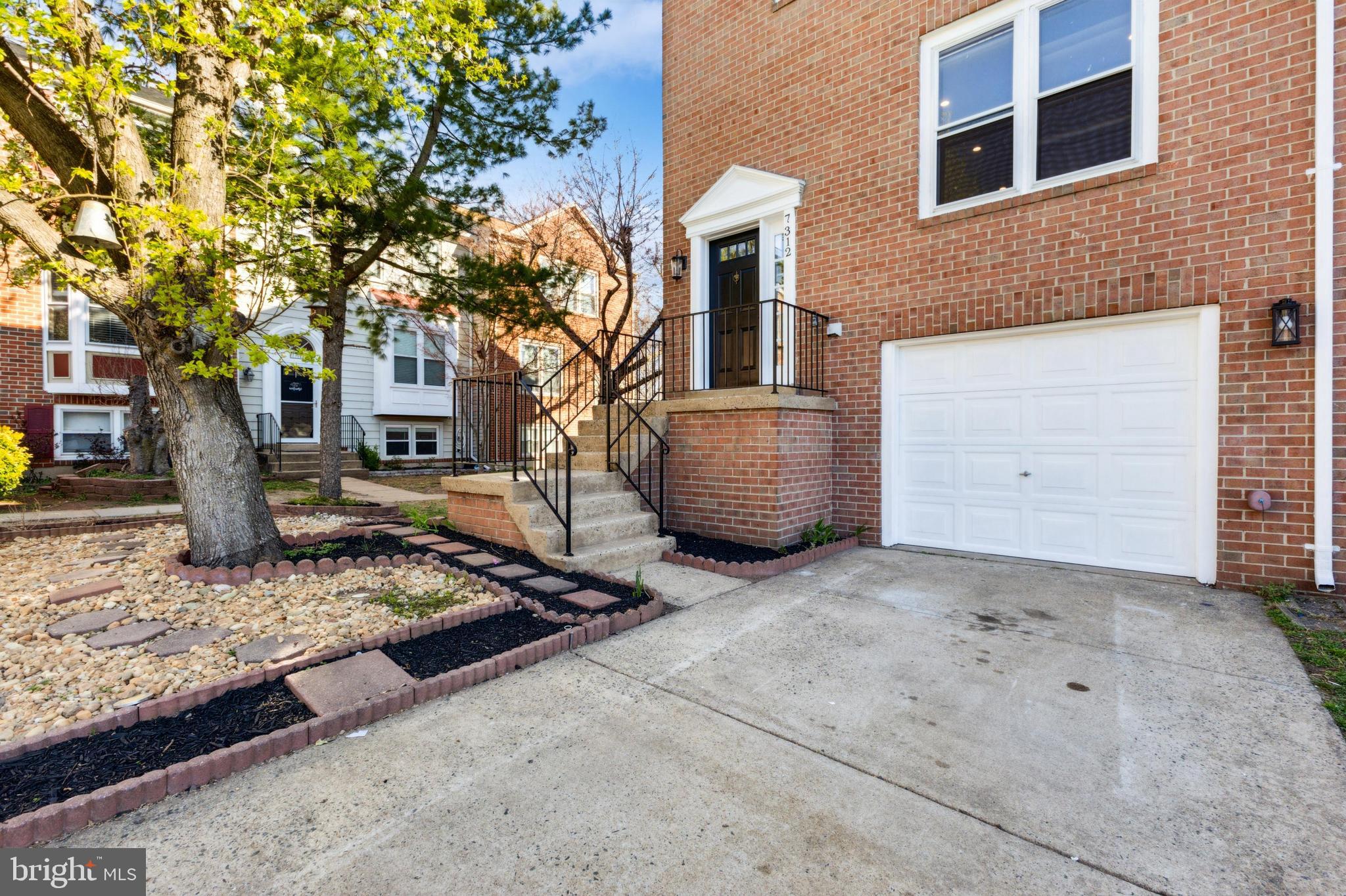 BALLSFORD - Residential