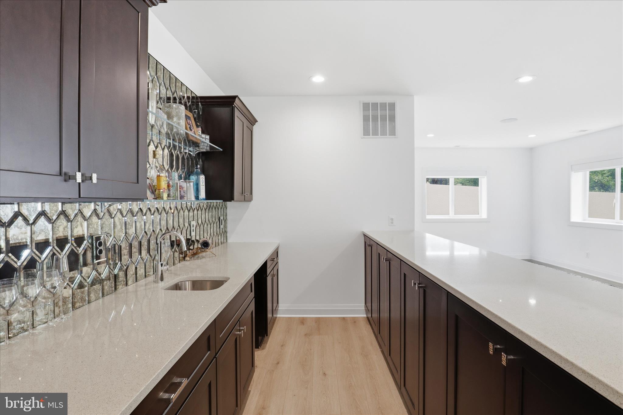 EAST VIENNA WOODS - Residential