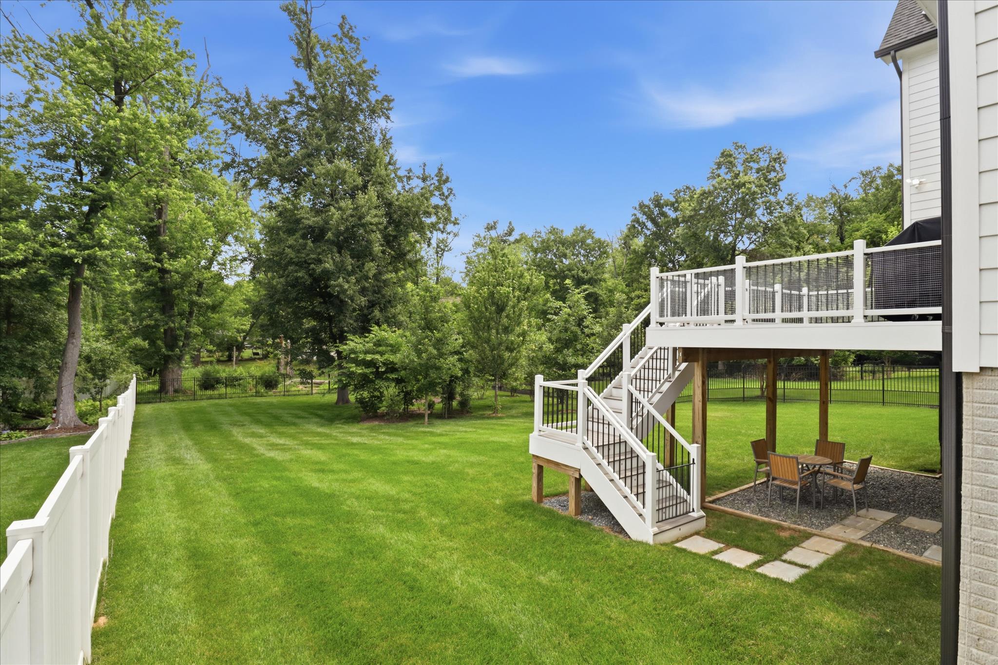 EAST VIENNA WOODS - Residential