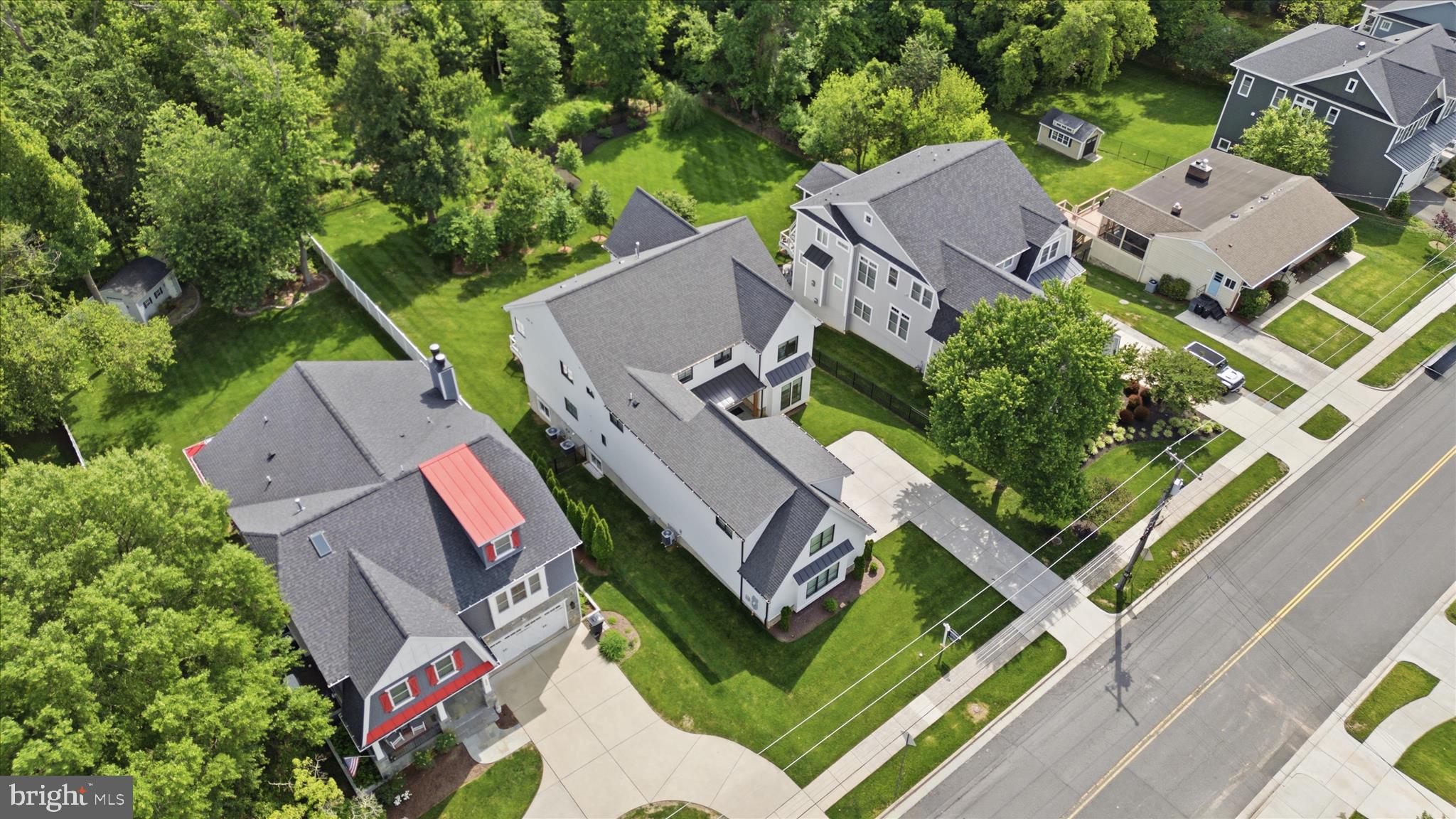 EAST VIENNA WOODS - Residential