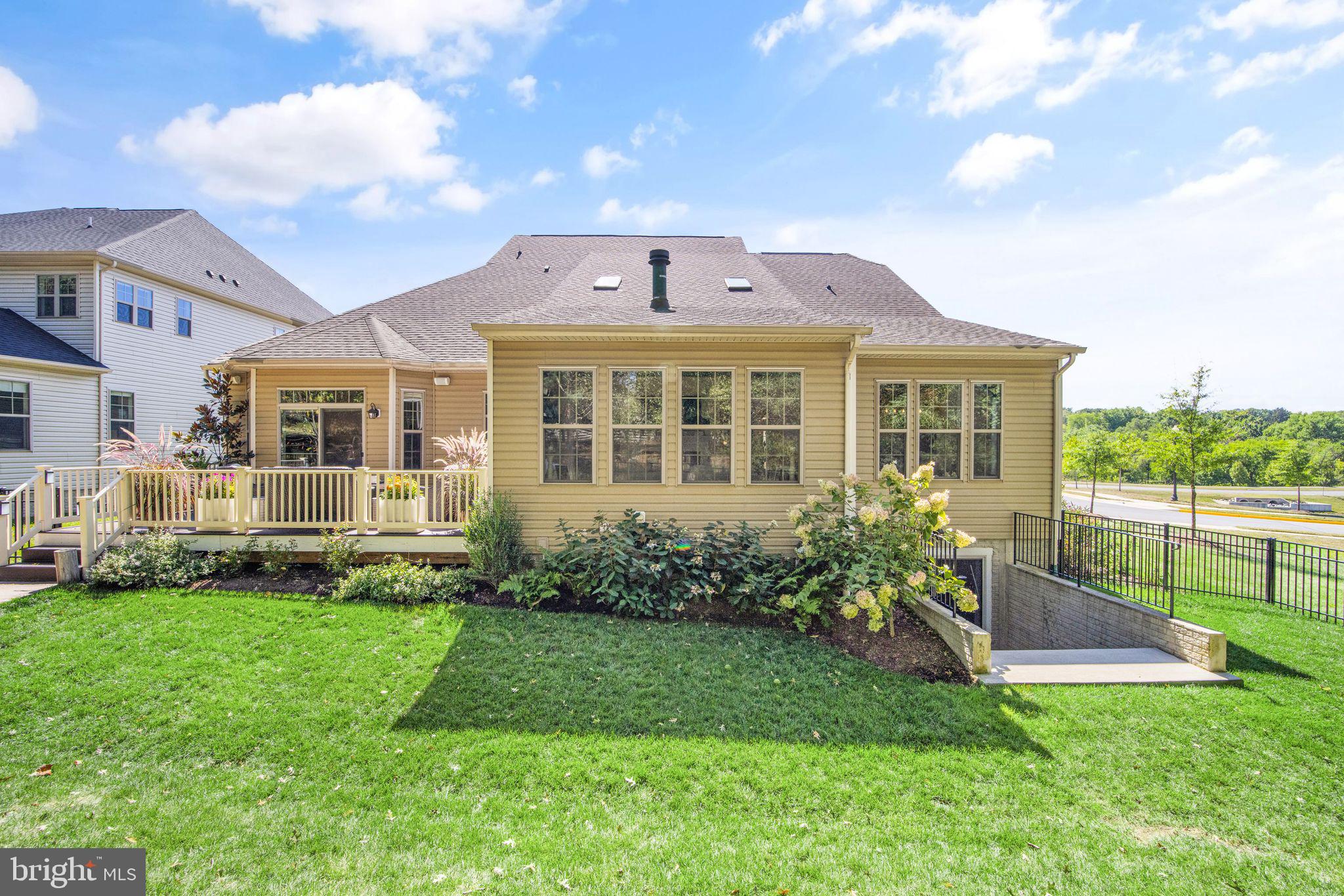 BRENTWOOD SPRINGS - Residential